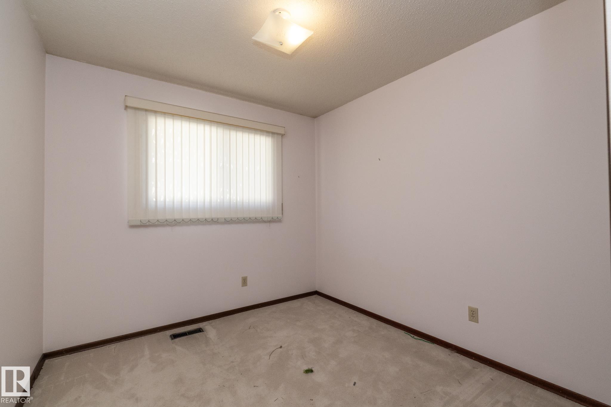Photo 28 at 11322 52 Street NW, Highlands, Edmonton