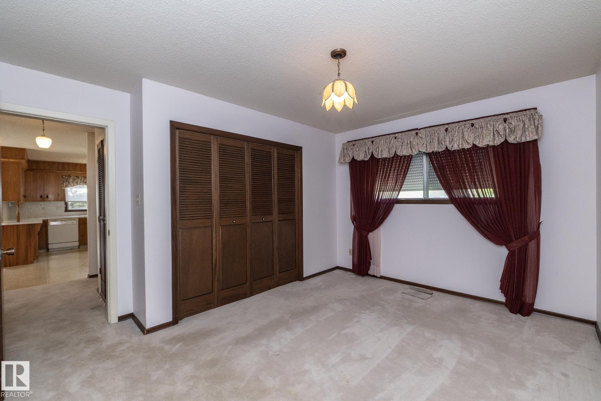 Photo 35 at 11322 52 Street NW, Highlands, Edmonton