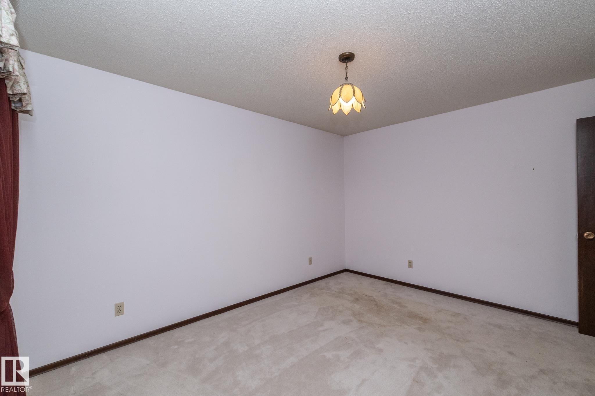 Photo 37 at 11322 52 Street NW, Highlands, Edmonton