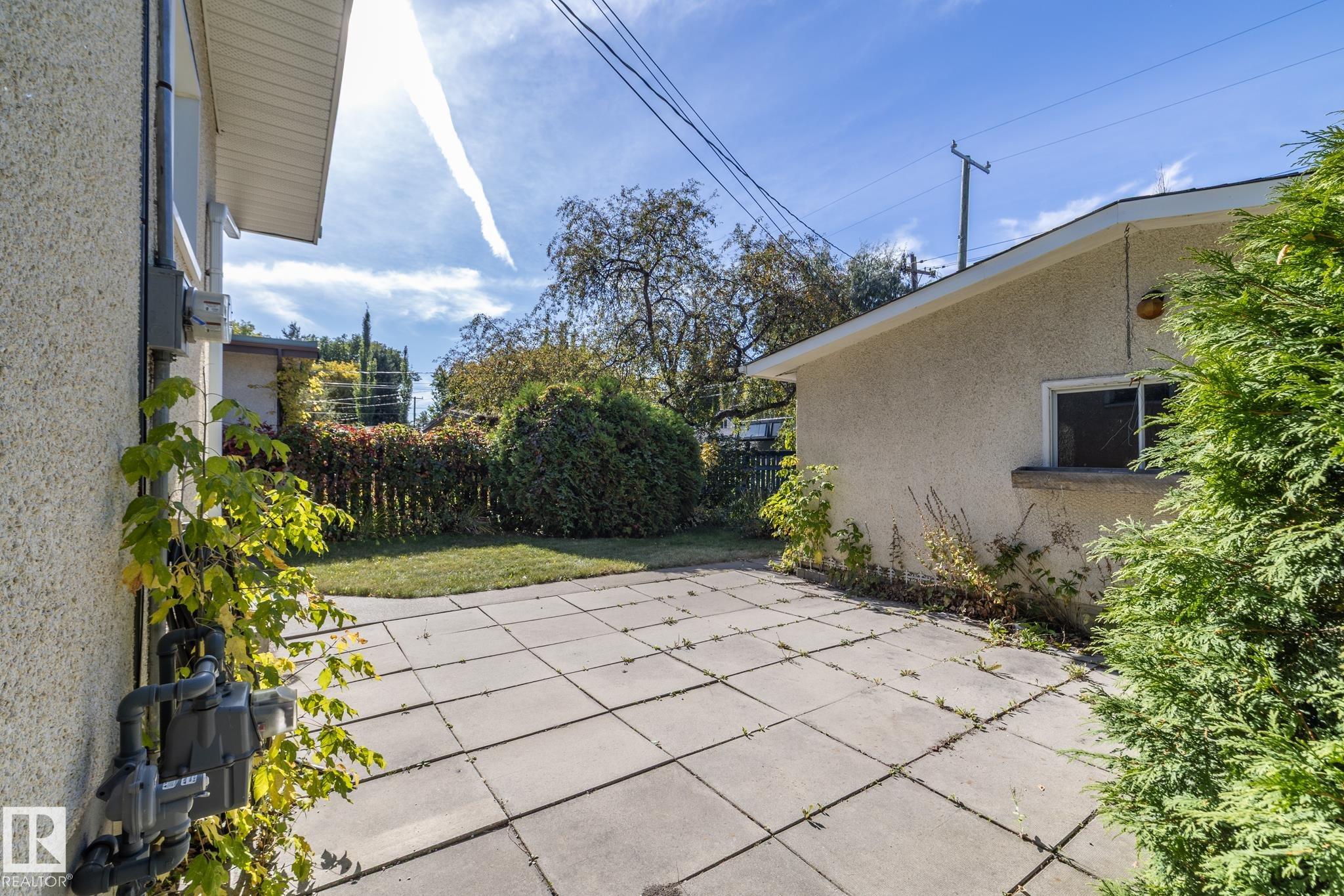Photo 62 at 11322 52 Street NW, Highlands, Edmonton