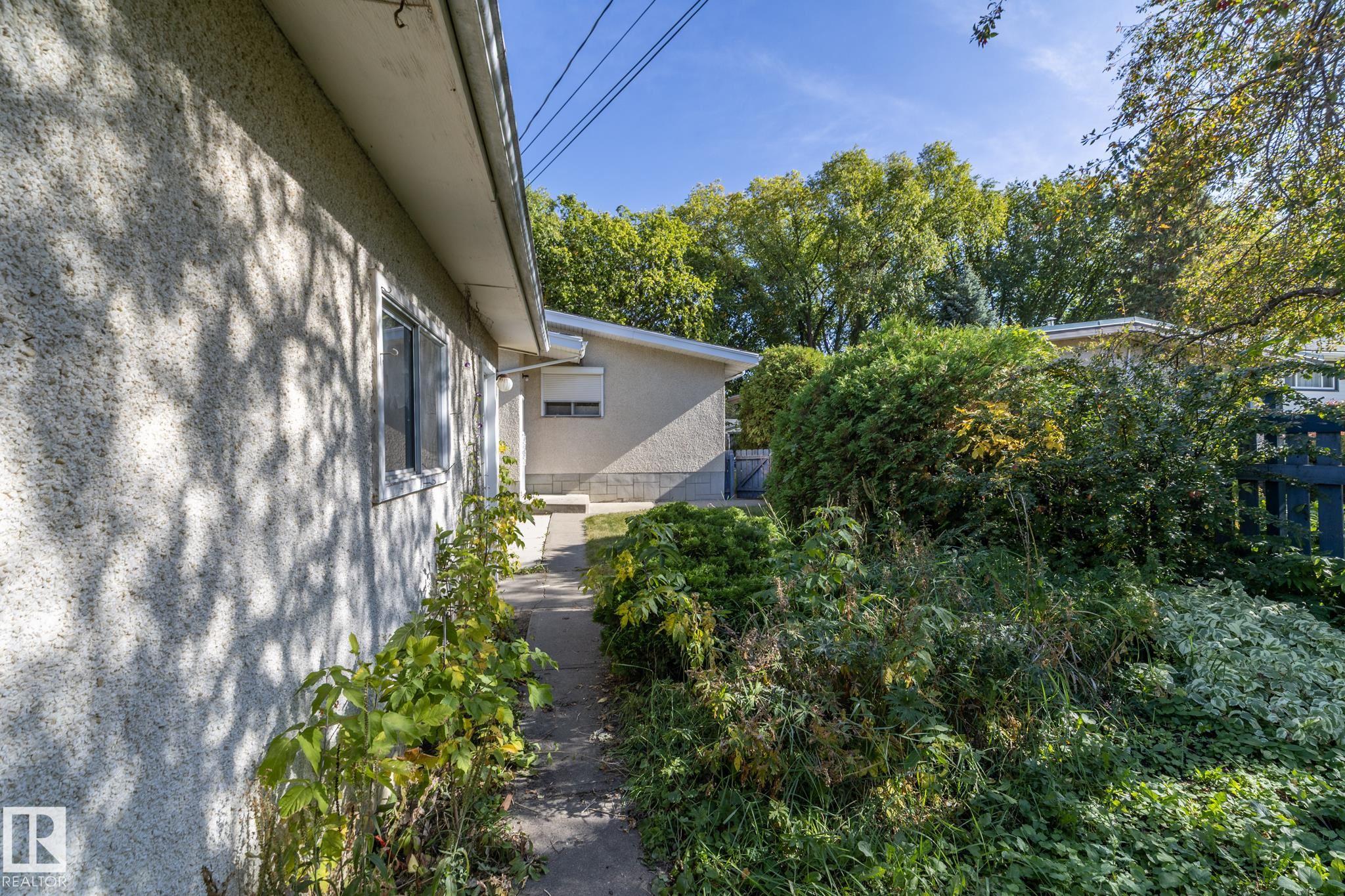 Photo 66 at 11322 52 Street NW, Highlands, Edmonton