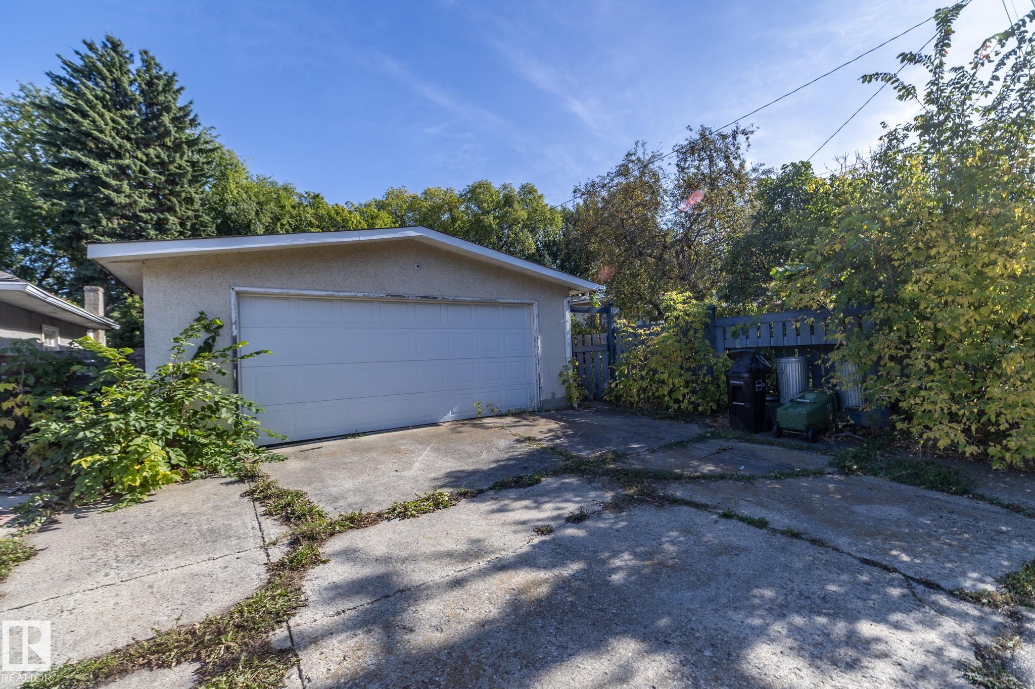 Photo 68 at 11322 52 Street NW, Highlands, Edmonton