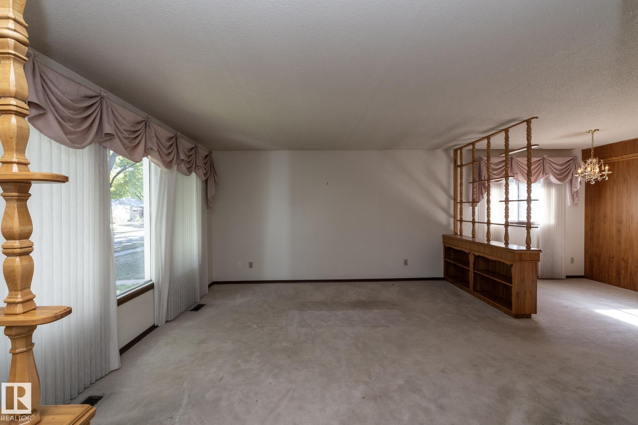 Photo 8 at 11322 52 Street NW, Highlands, Edmonton