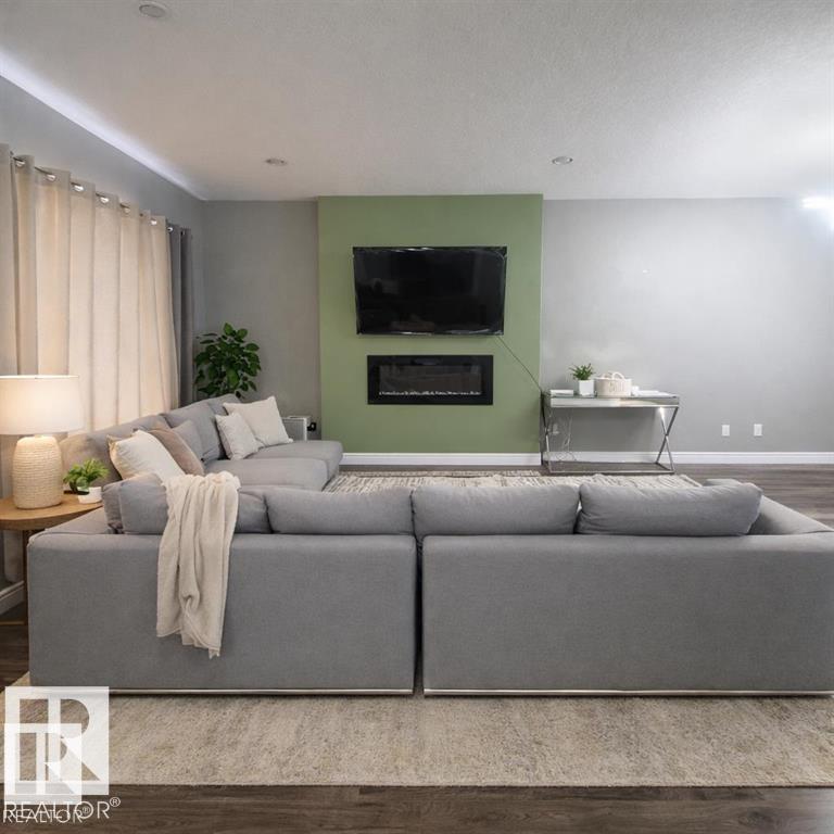 11903 37 Street NW, Beacon Heights, Edmonton