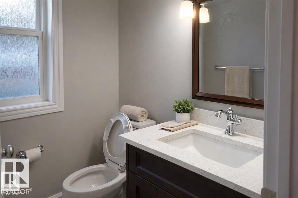 Photo 10 at 11903 37 Street NW, Beacon Heights, Edmonton