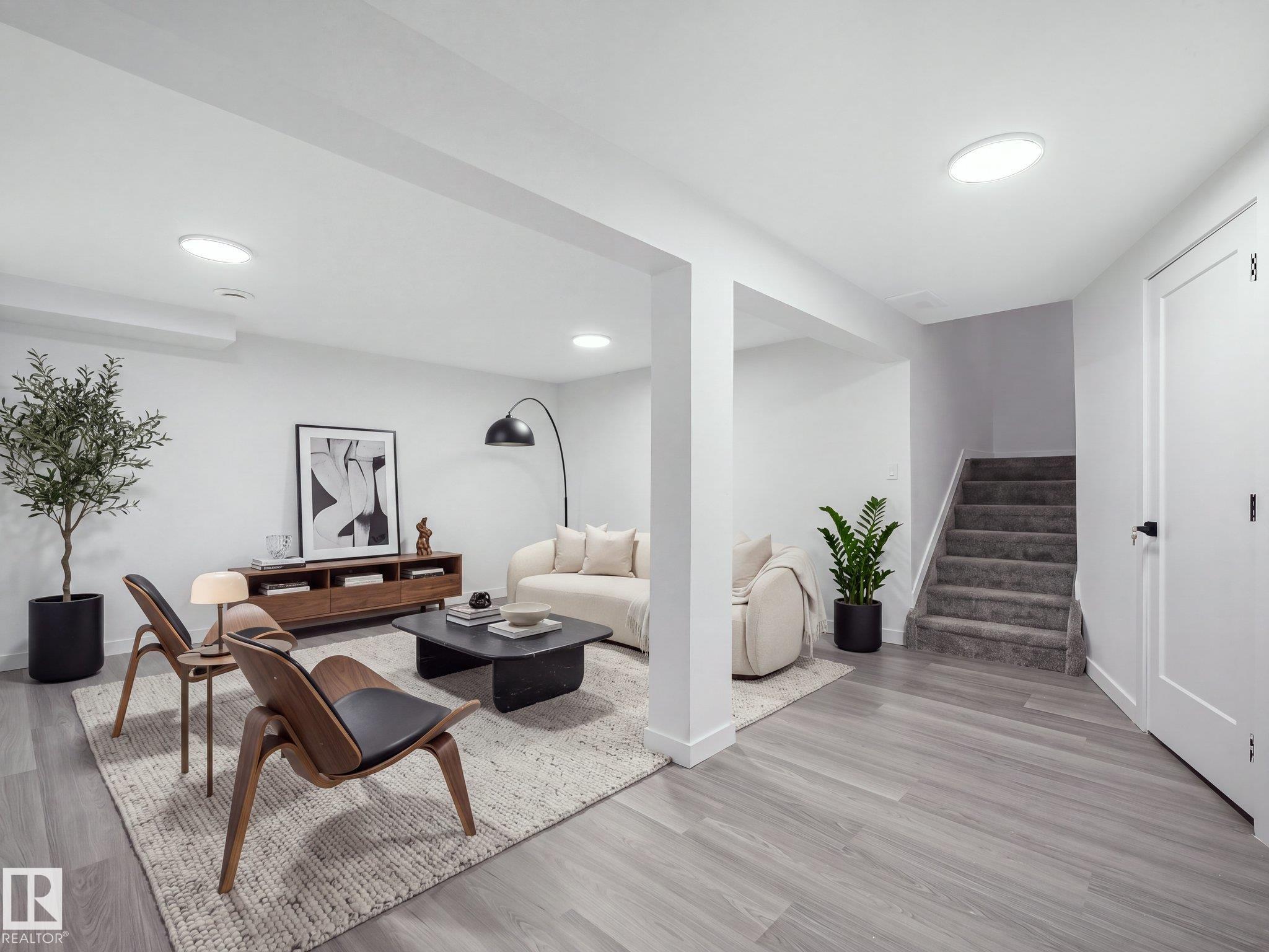 Picture for 152 LONDONDERRY SQUARE SQ NW