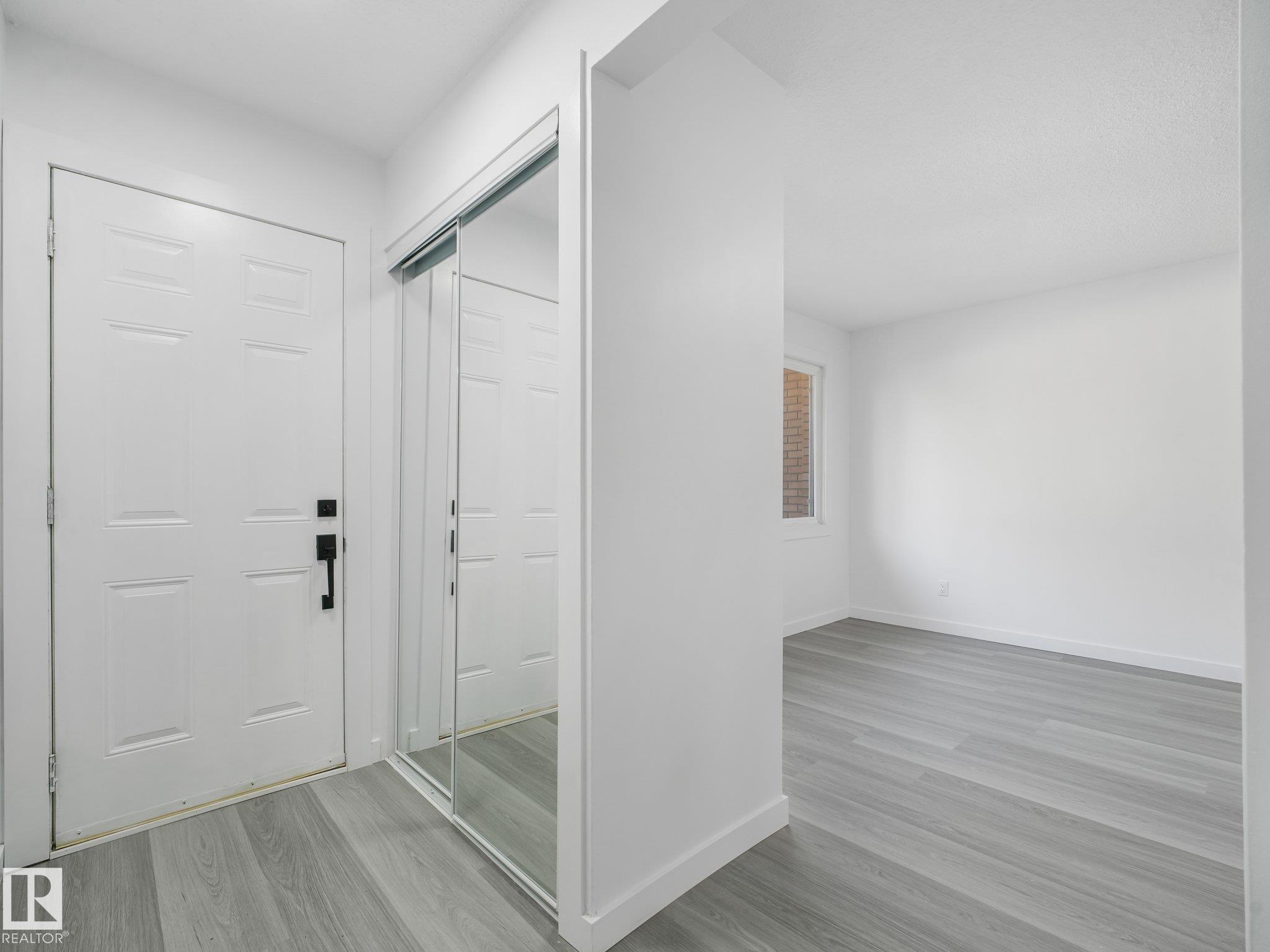 Picture for 152 LONDONDERRY SQUARE SQ NW