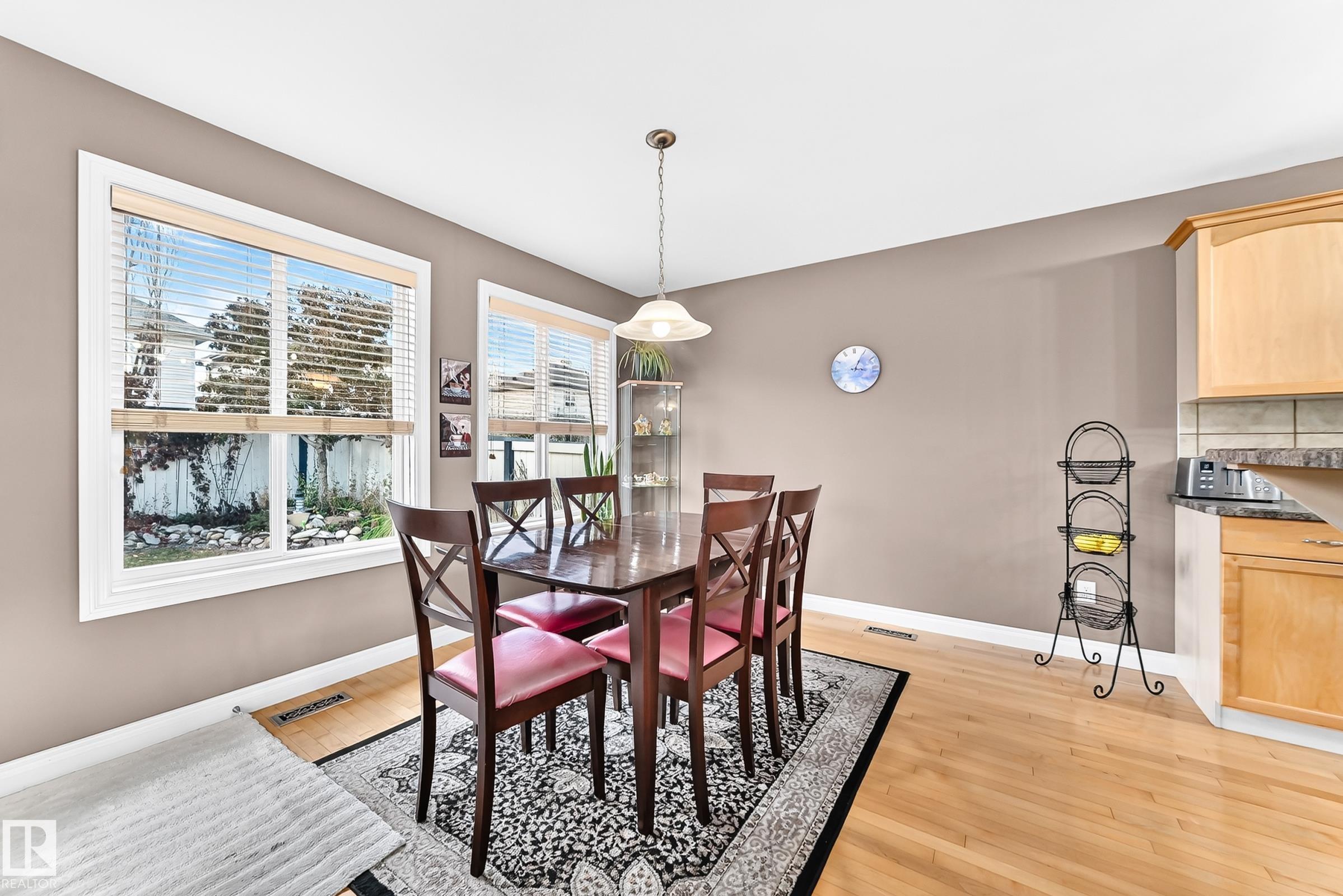 https://zimg.paragon.ice.com/ParagonImages/Property/PM/RAE/225424068/14/0/0/18ad1fbc90b9ab927d227931232ddb8d/1/8a752783f73a67e908489ba0f52d8e00/225424068-b45588dd-8d97-48b7-a46f-1e7d540d3bd3.JPG