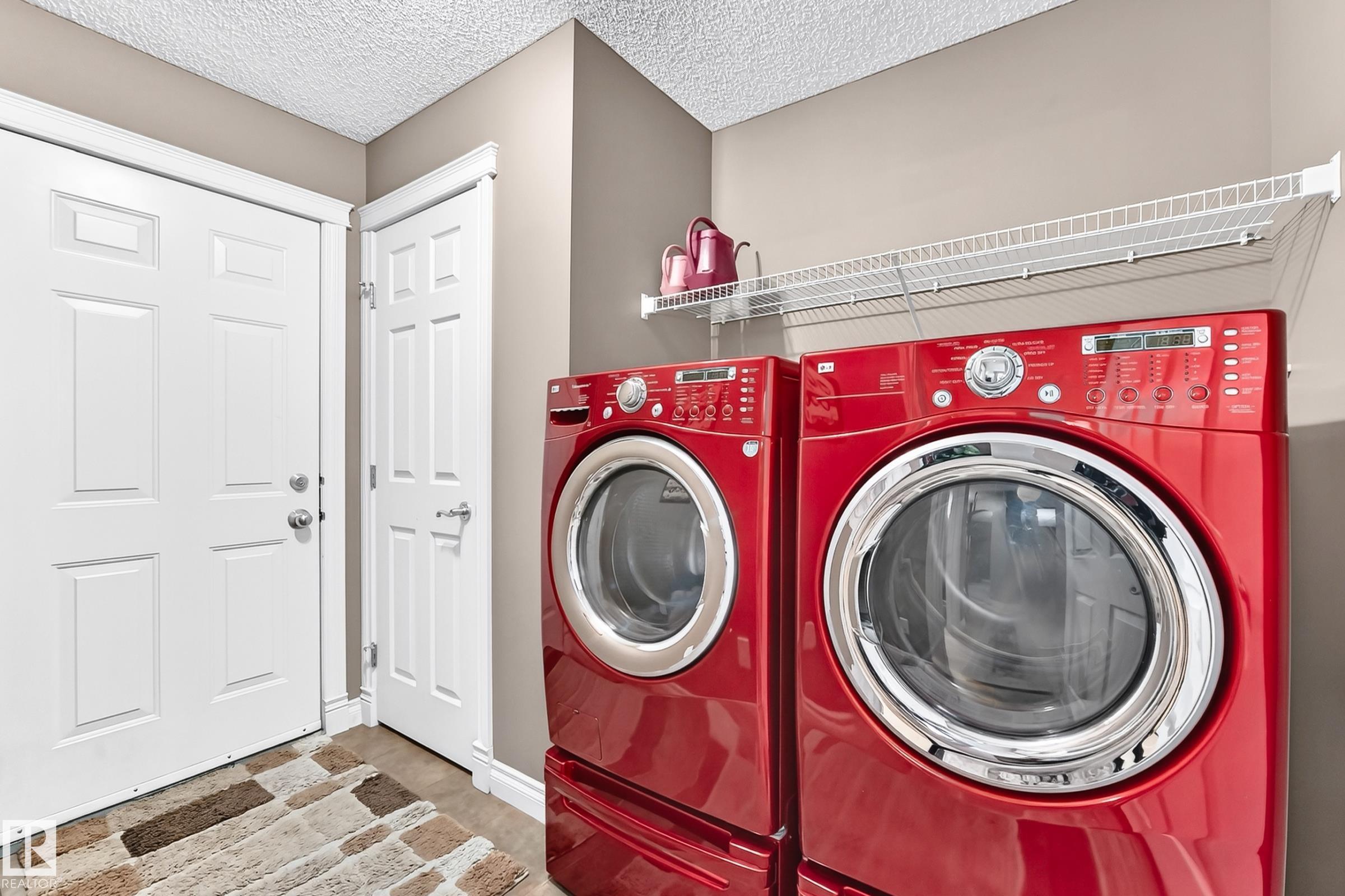 https://zimg.paragon.ice.com/ParagonImages/Property/PM/RAE/225424068/19/0/0/ee29727aeb02f9472c049b7492c69da1/1/8a752783f73a67e908489ba0f52d8e00/225424068-3d2f0eb7-fafc-4485-8b12-c19c70b33d48.JPG