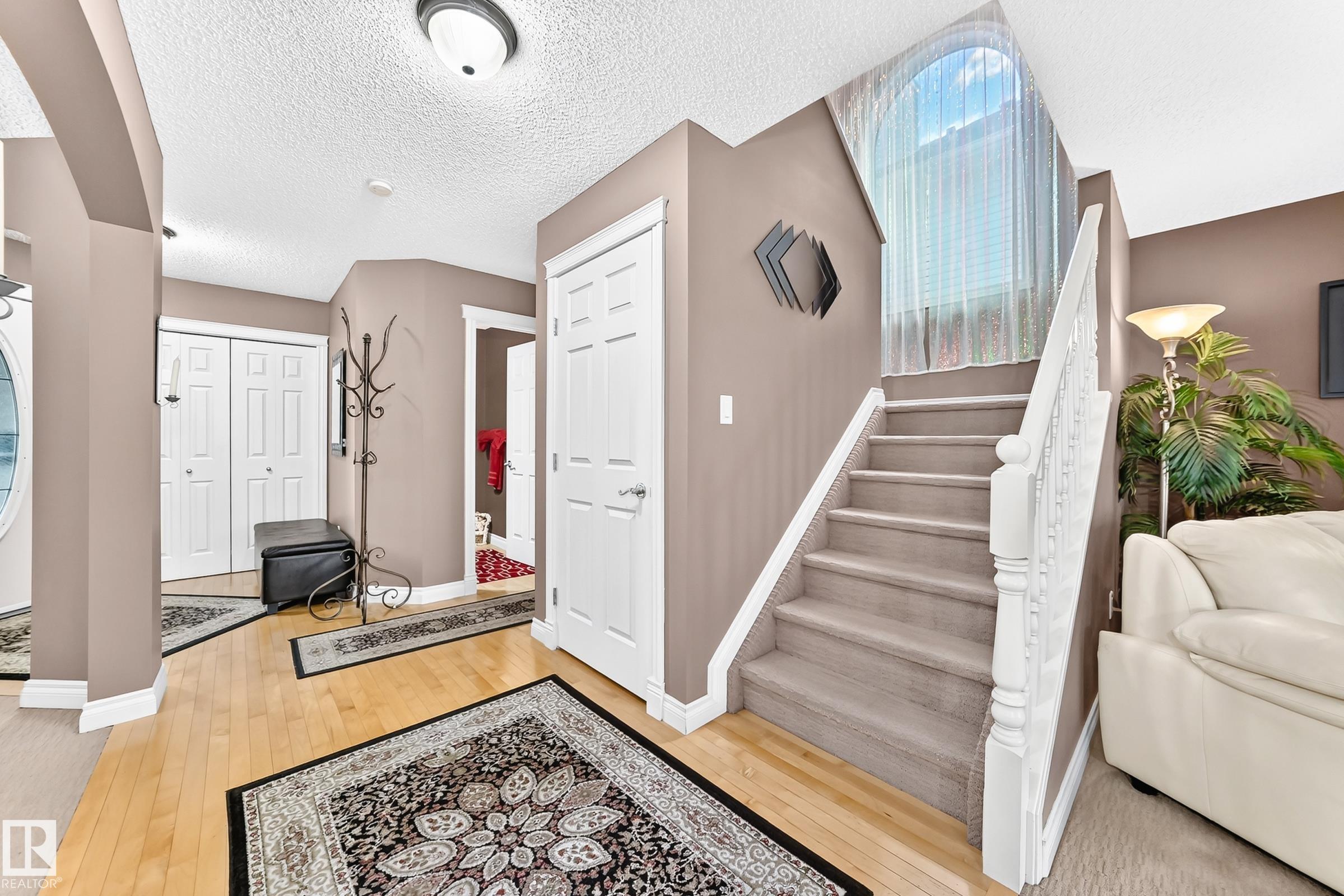 https://zimg.paragon.ice.com/ParagonImages/Property/PM/RAE/225424068/20/0/0/ea5918531f5d2992db0c463d9258ba09/1/8a752783f73a67e908489ba0f52d8e00/225424068-75eafb16-ffac-40a8-b9a3-bd226c5a6442.JPG