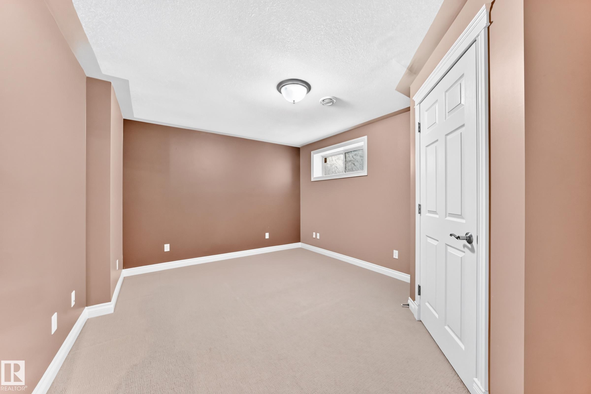 https://zimg.paragon.ice.com/ParagonImages/Property/PM/RAE/225424068/36/0/0/a7f3f47787c4178171ca6f82fdaa5a7b/1/8a752783f73a67e908489ba0f52d8e00/225424068-6afcc935-6d43-4768-b72b-be6966ba589d.JPG