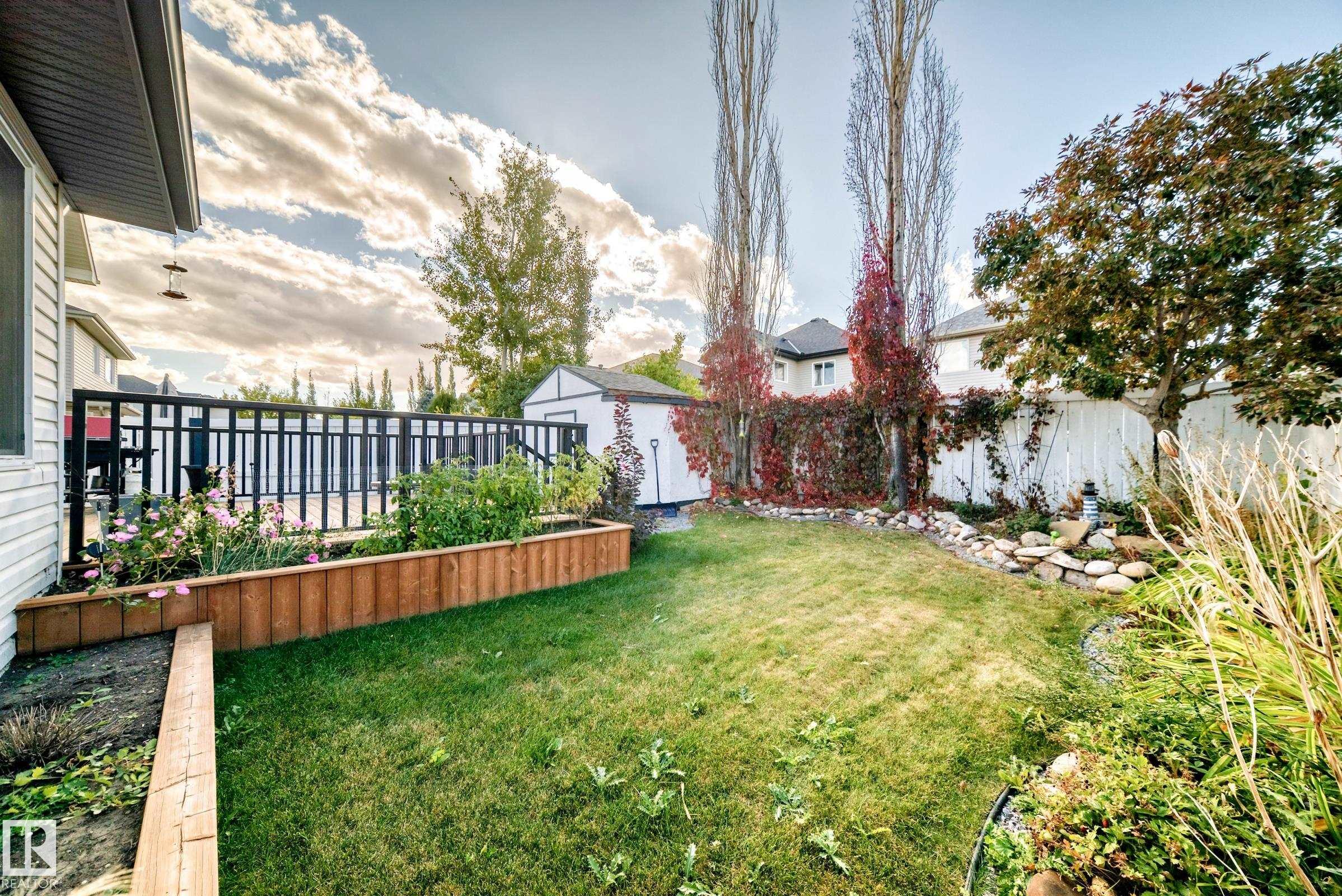 https://zimg.paragon.ice.com/ParagonImages/Property/PM/RAE/225424068/47/0/0/cef4903bce41a740d312e93b85f9f44c/1/8a752783f73a67e908489ba0f52d8e00/225424068-aef12d8d-55b2-432e-a086-ad5350ef7a93.JPG
