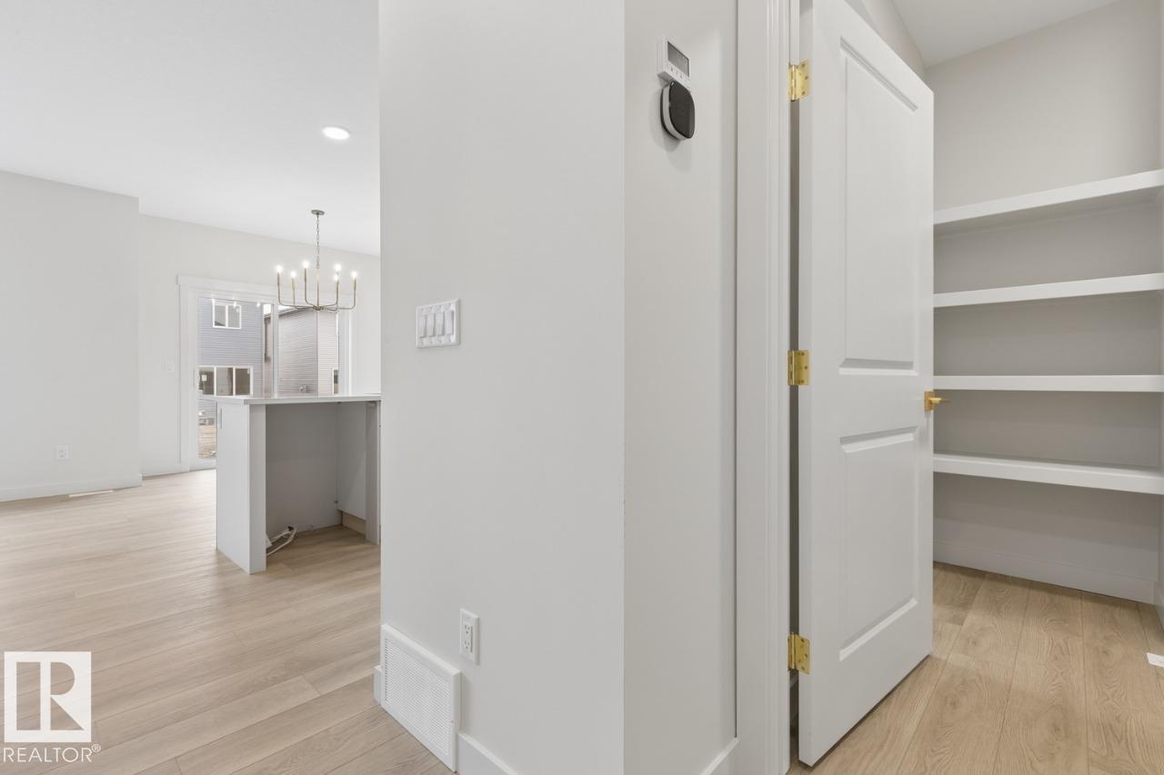 1847 188 Street NW, River's Edge, Edmonton