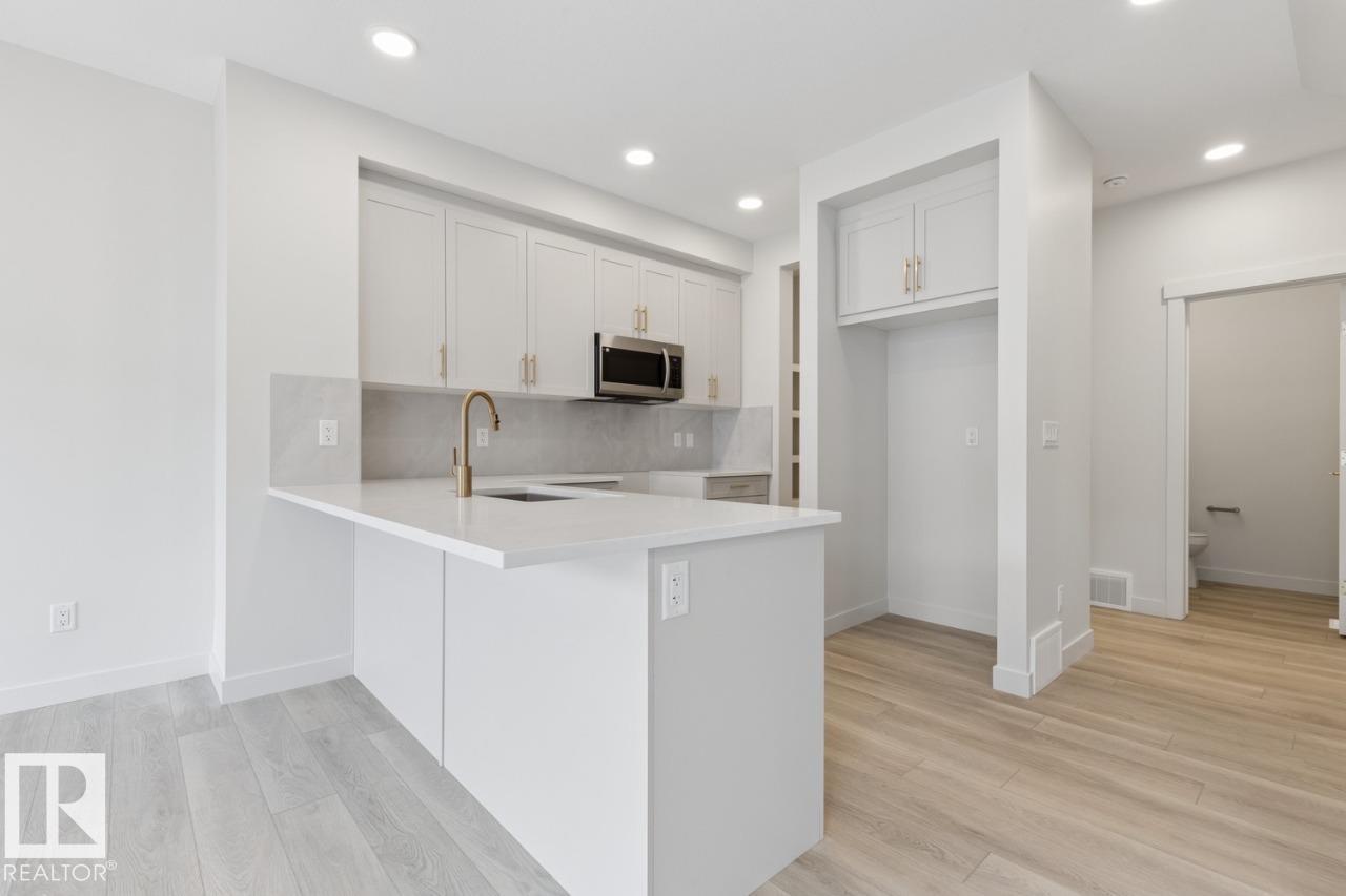 Photo 7 at 1847 188 Street NW, River's Edge, Edmonton