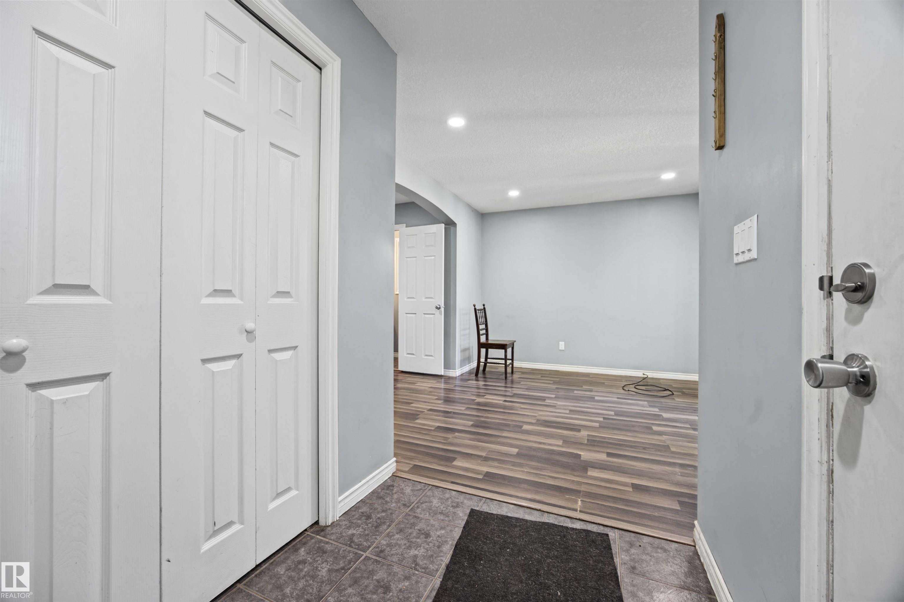 Picture for 9626 106 AV NW