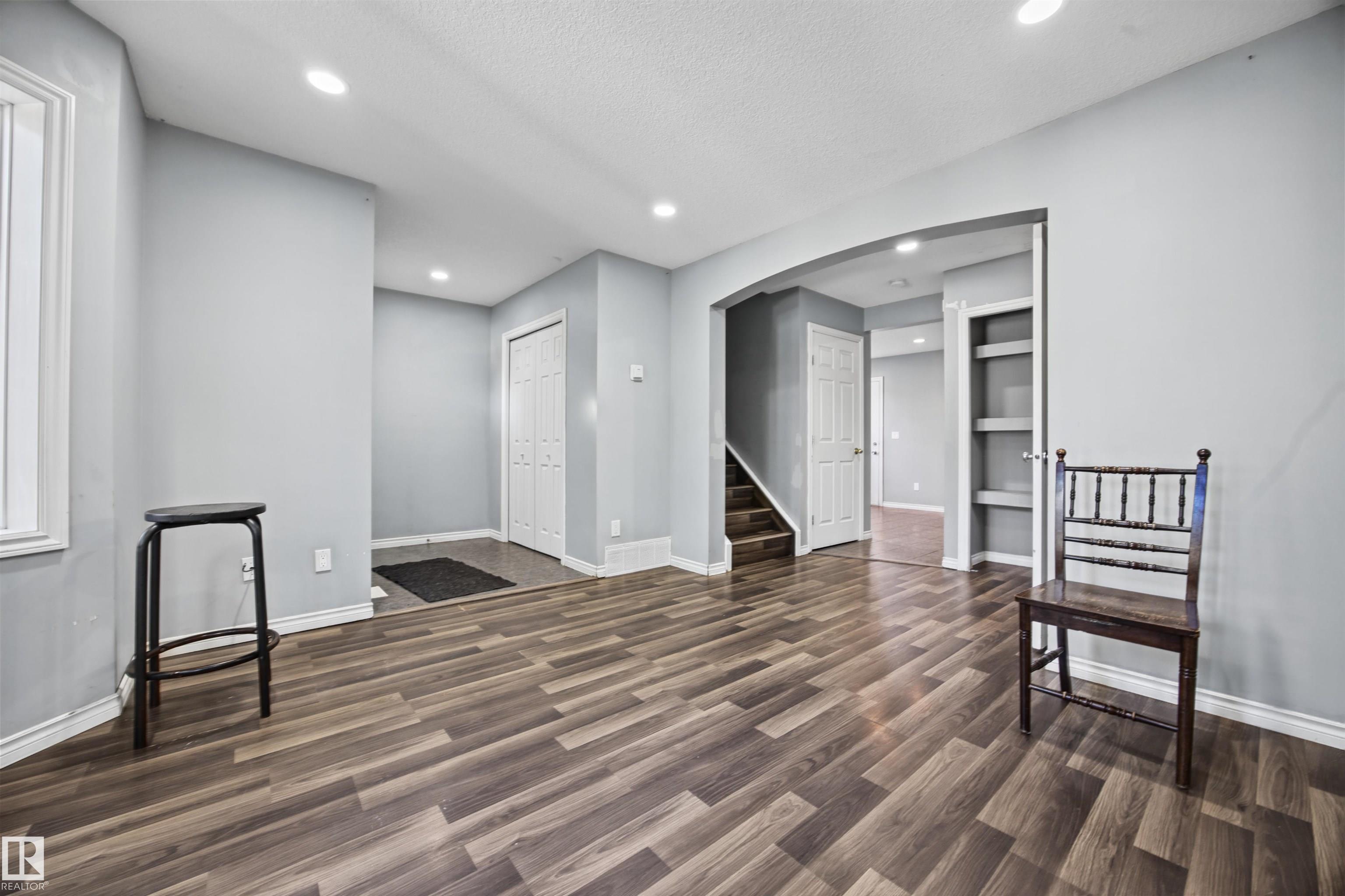 Picture for 9626 106 AV NW