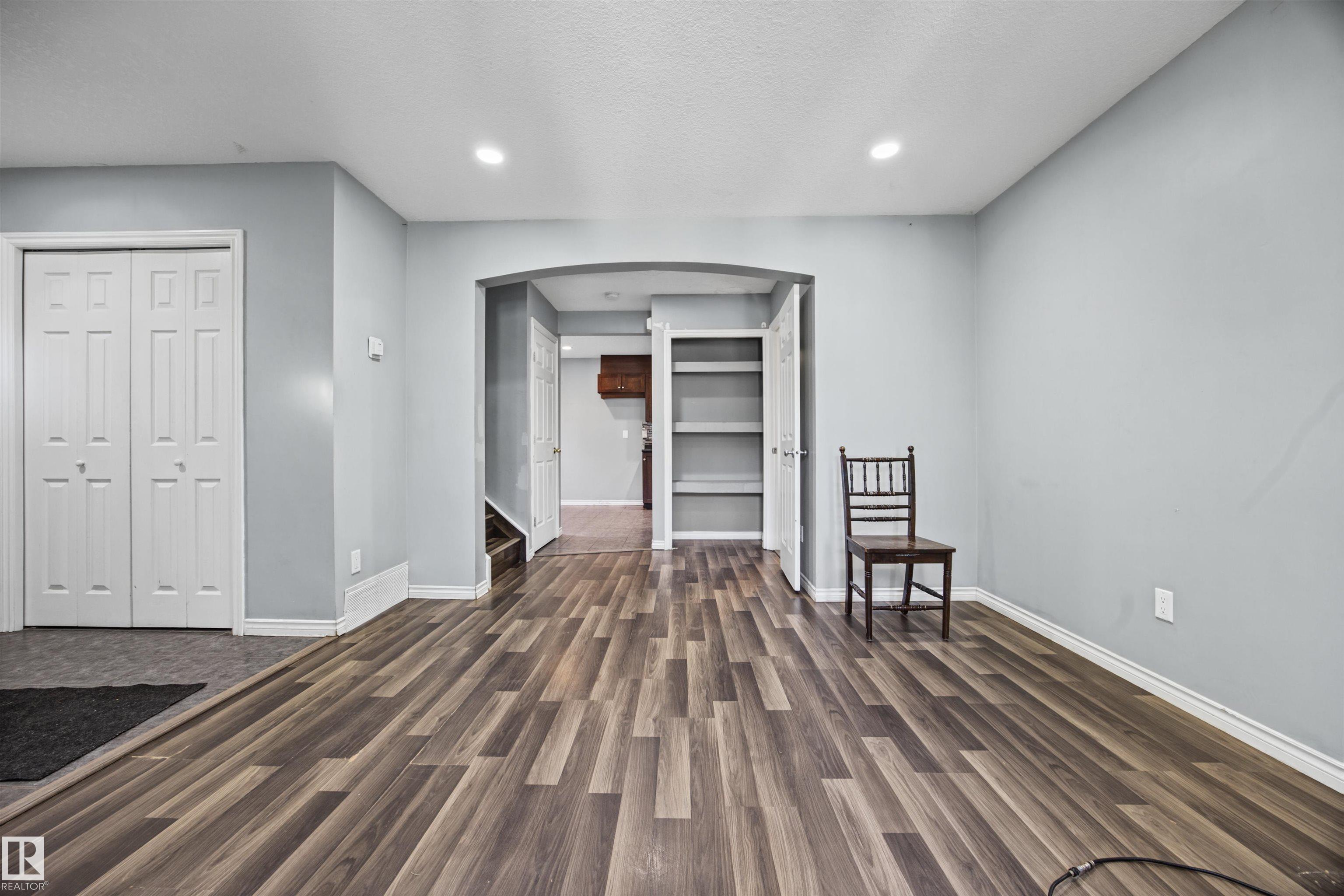 Picture for 9626 106 AV NW