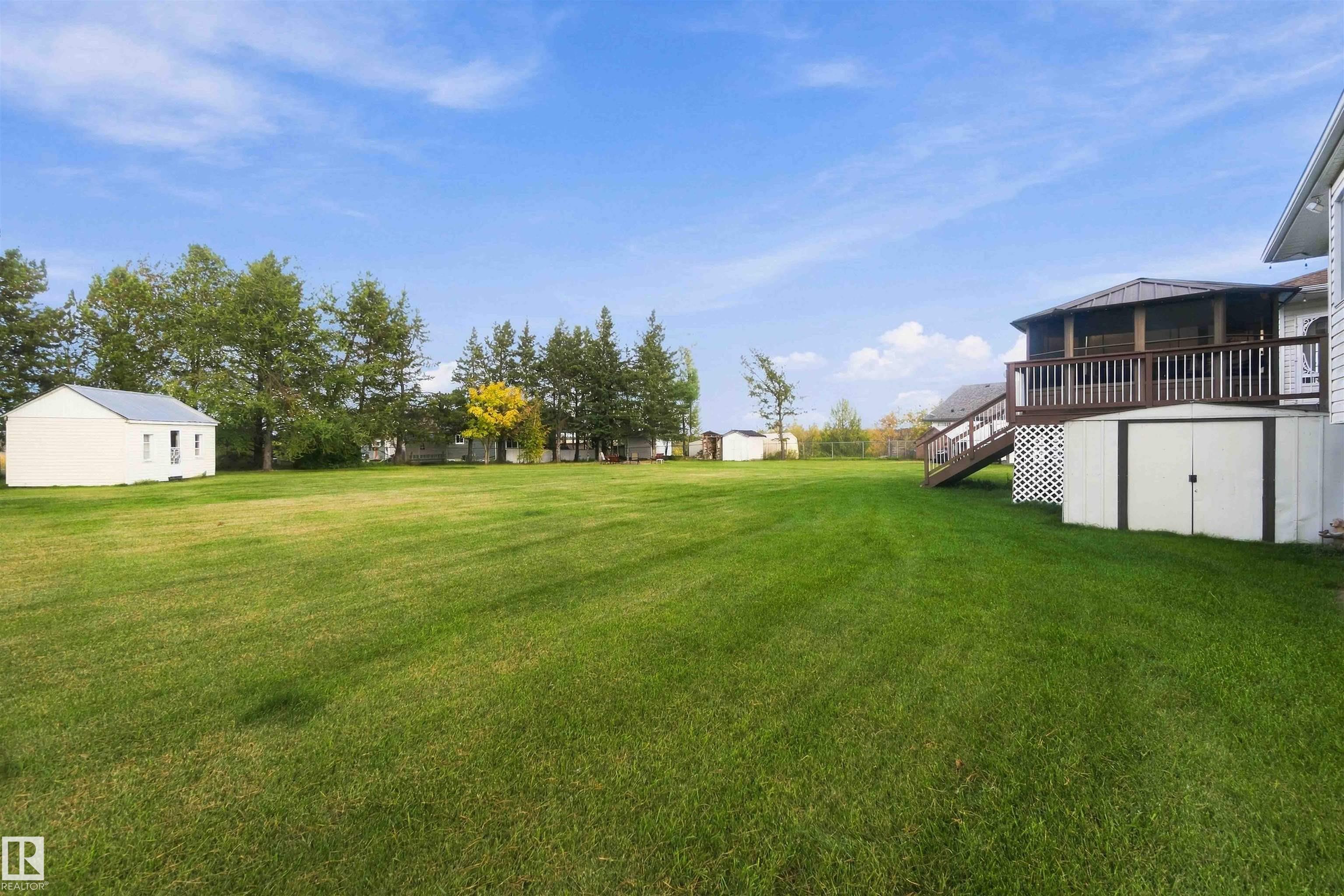 Photo 63 at 16, 56019 Rge Rd 230, Casa Vista, Rural Sturgeon County