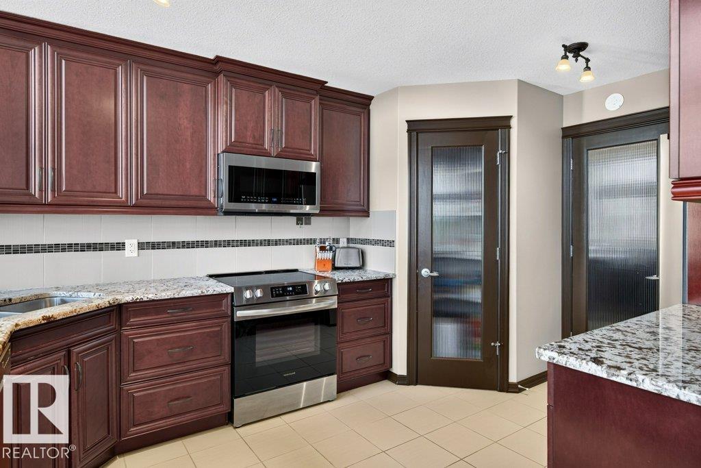 Photo 13 at 858 Hodgins Road NW, The Hamptons, Edmonton