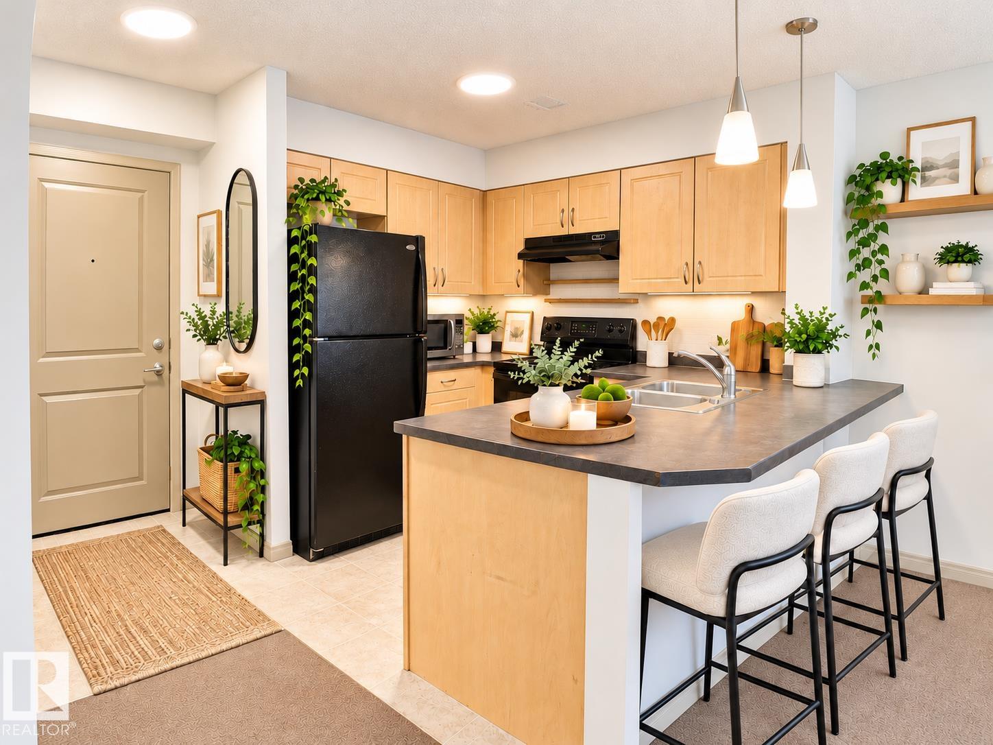 Photo 9 at 114 - 11453 Ellerslie Road SW, Rutherford, Edmonton