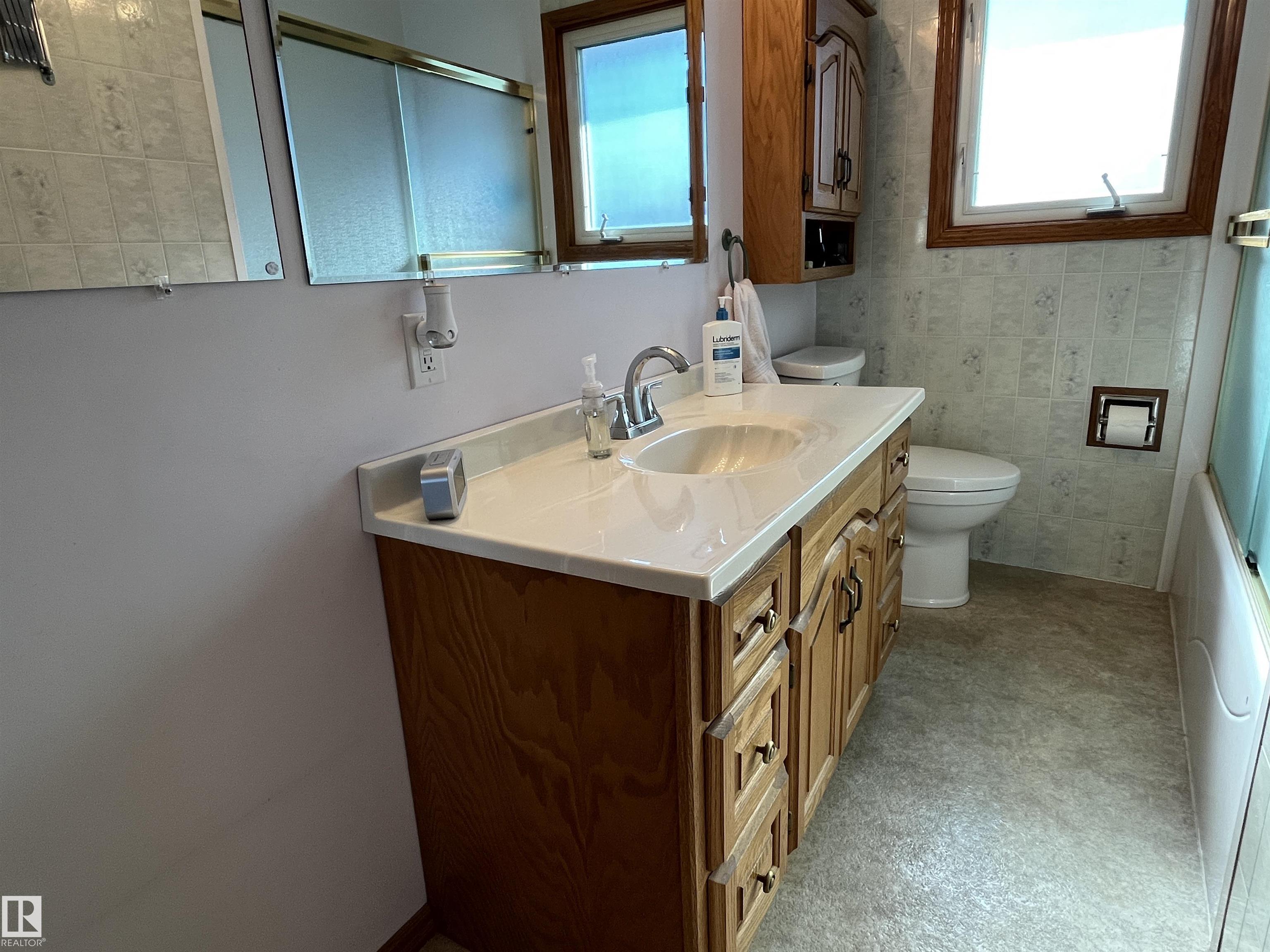 Photo 16 at 16131 110b Avenue NW, Mayfield, Edmonton