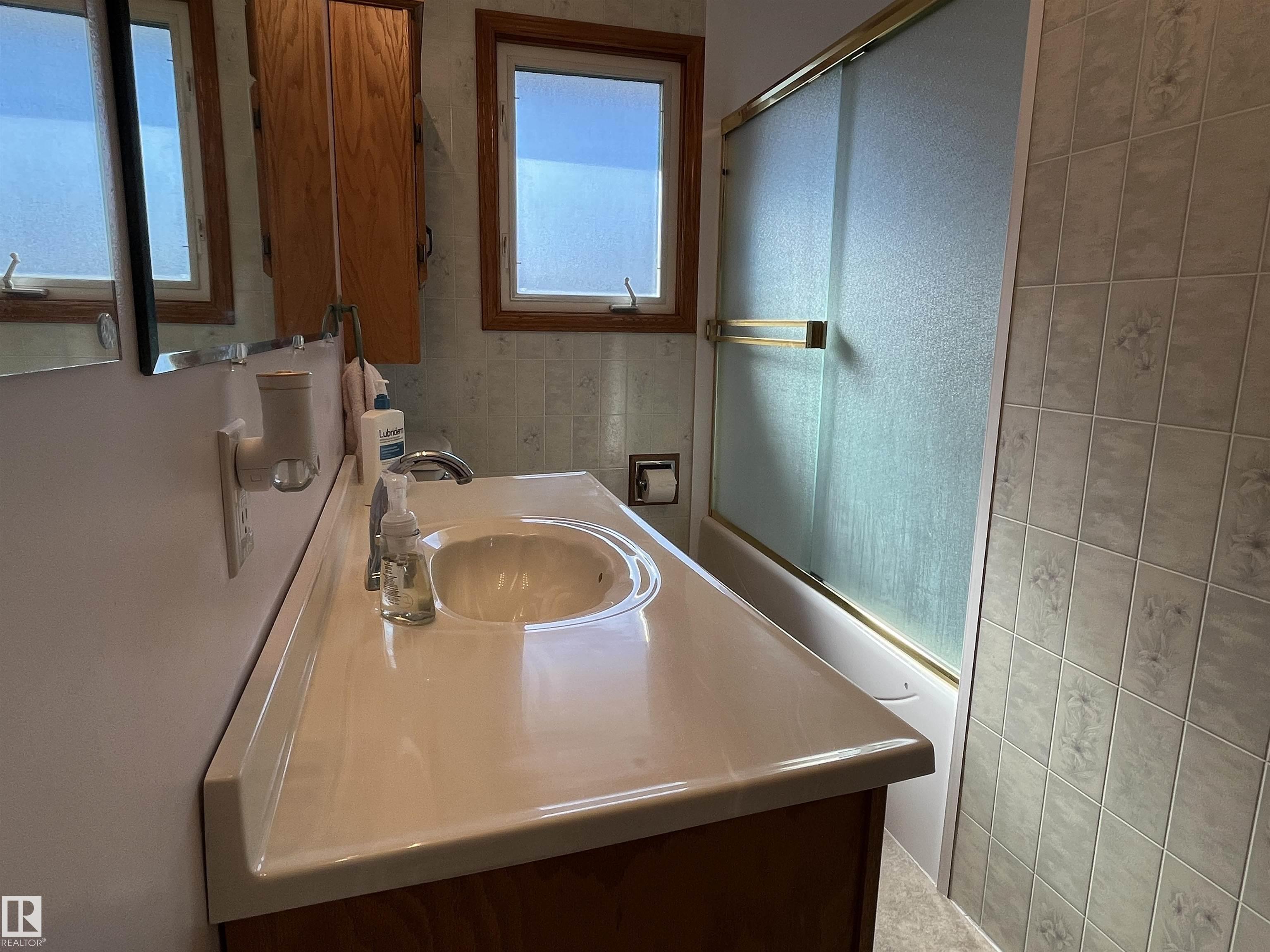 Photo 17 at 16131 110b Avenue NW, Mayfield, Edmonton