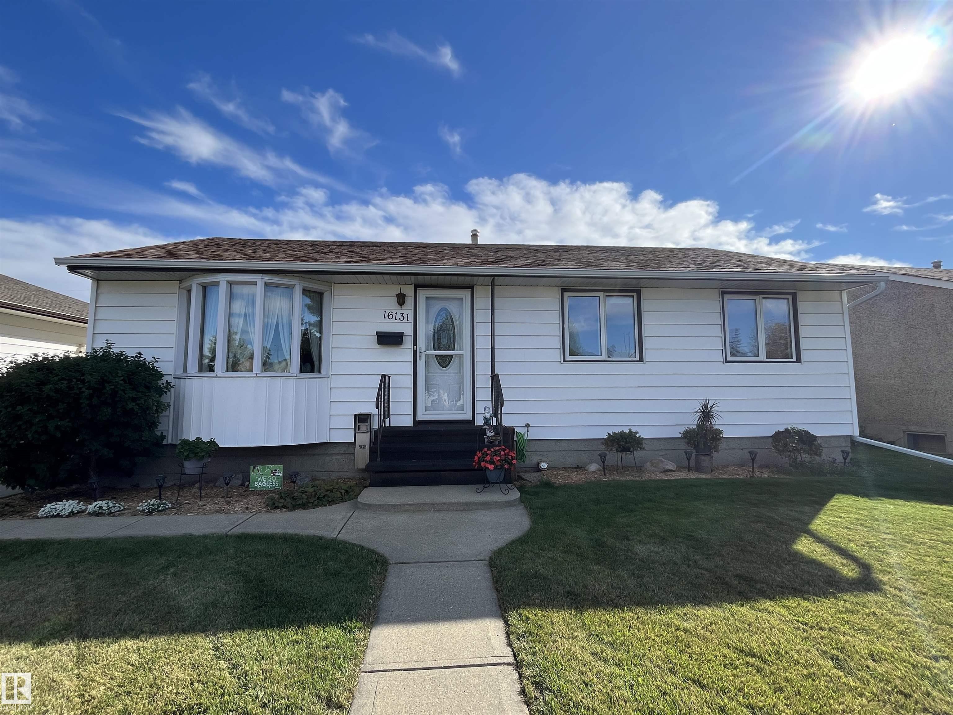 Photo 30 at 16131 110b Avenue NW, Mayfield, Edmonton