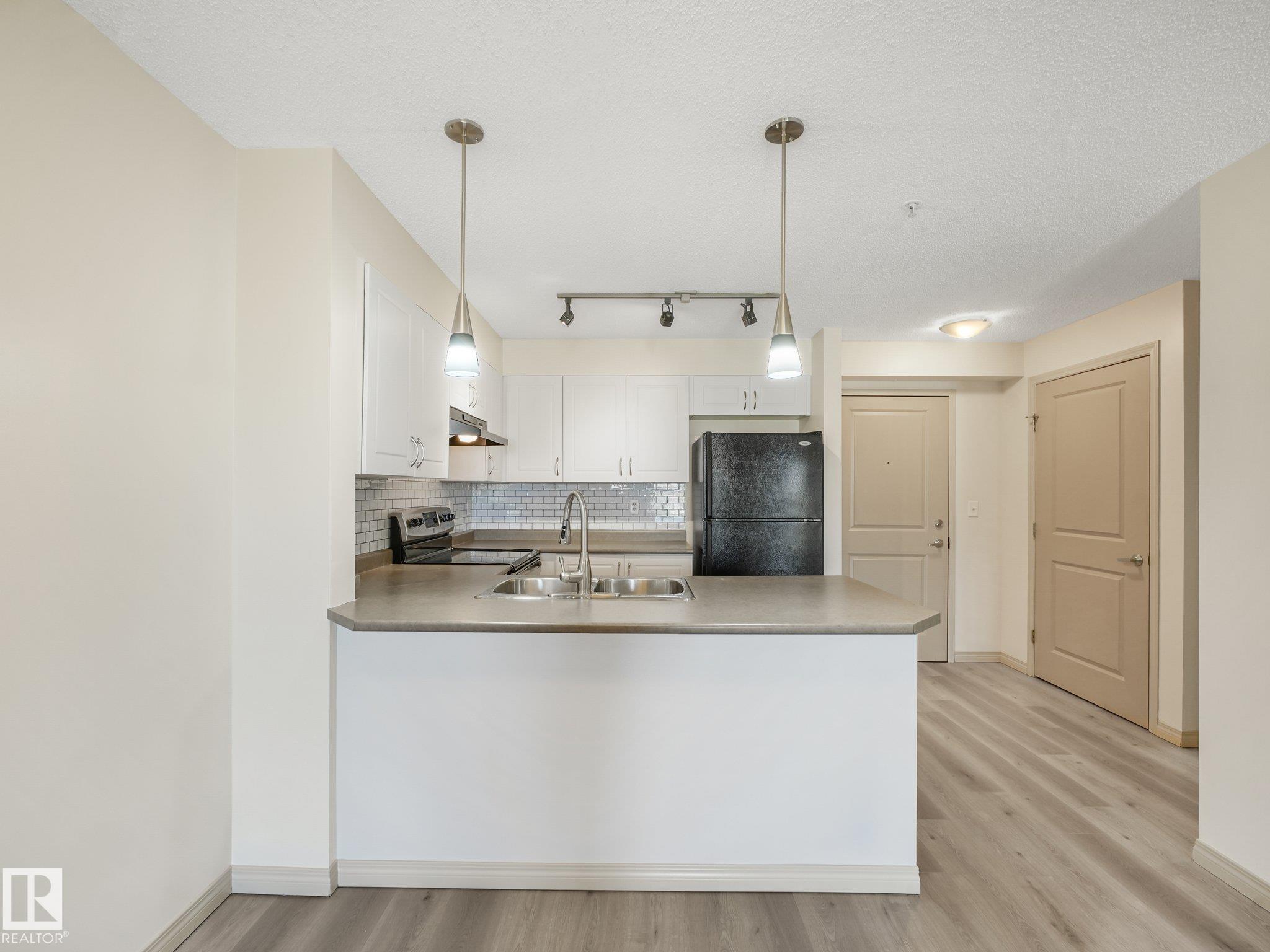 Photo 17 at 214 - 11445 Ellerslie Road SW, Rutherford, Edmonton