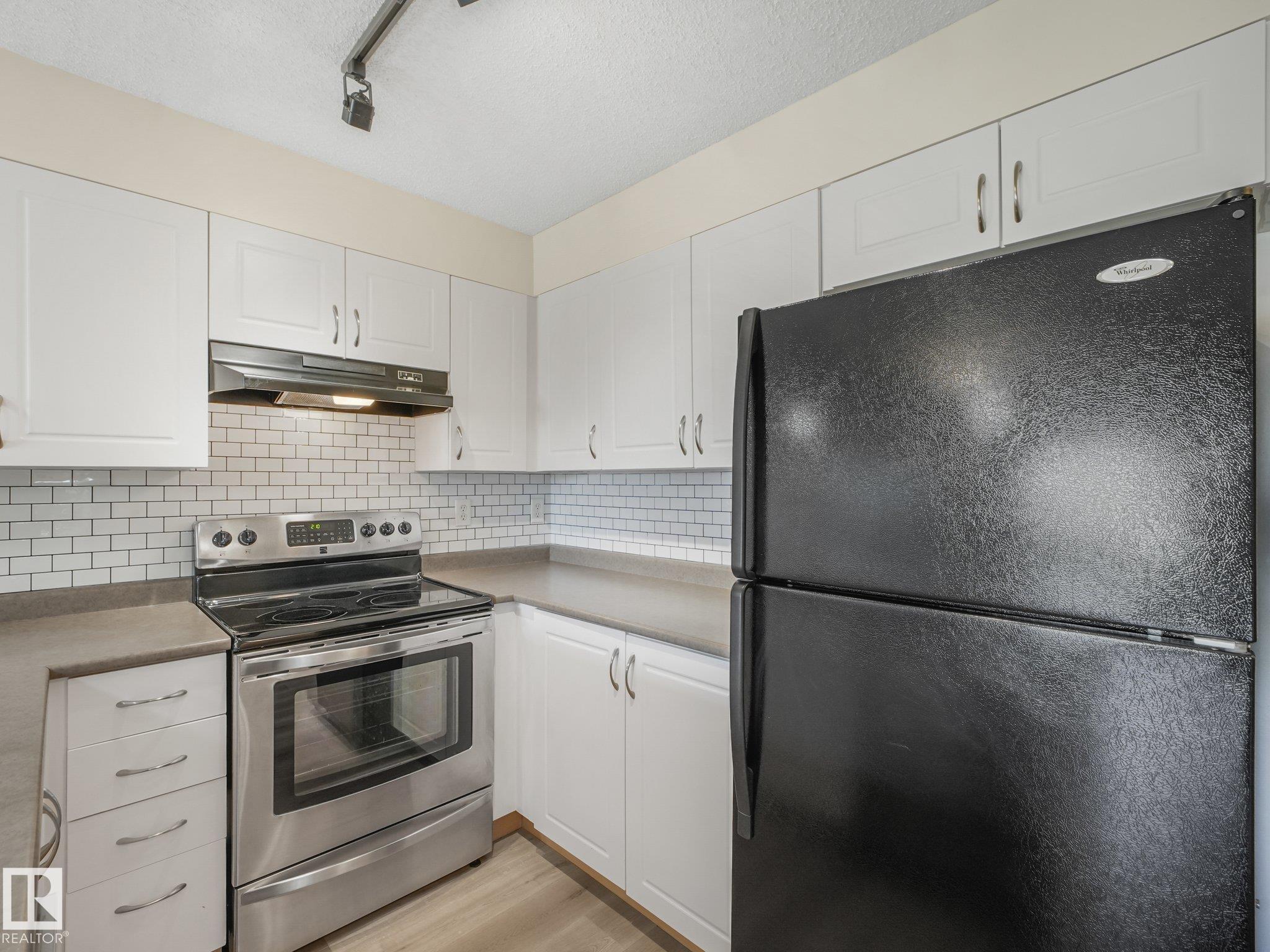 Photo 18 at 214 - 11445 Ellerslie Road SW, Rutherford, Edmonton