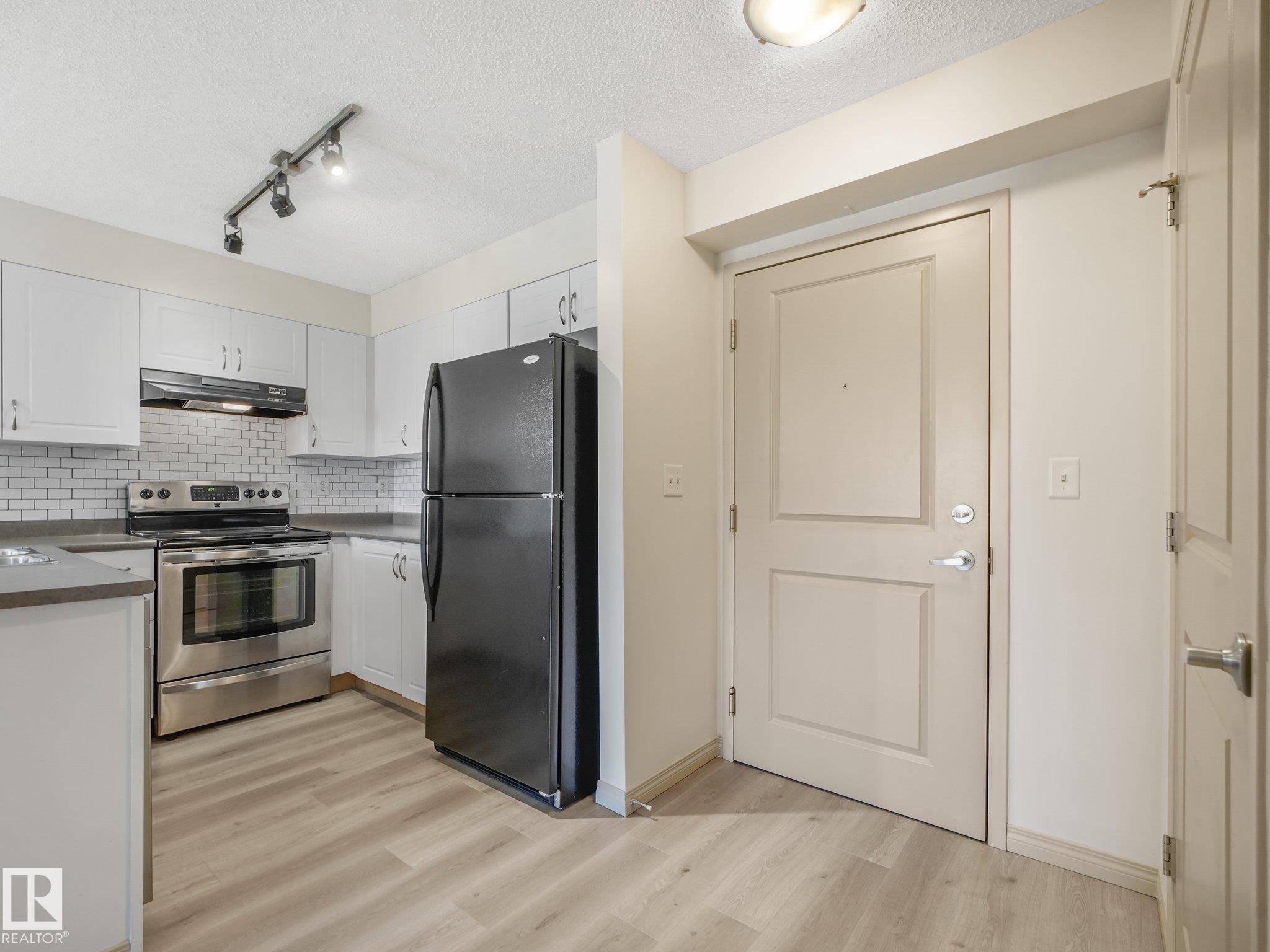 Photo 7 at 214 - 11445 Ellerslie Road SW, Rutherford, Edmonton