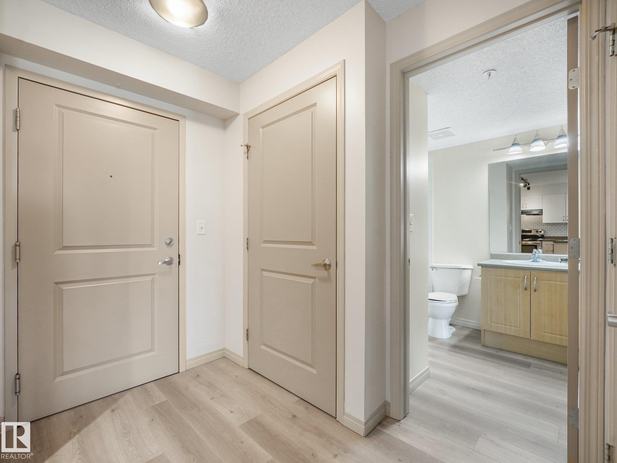 Photo 8 at 214 - 11445 Ellerslie Road SW, Rutherford, Edmonton
