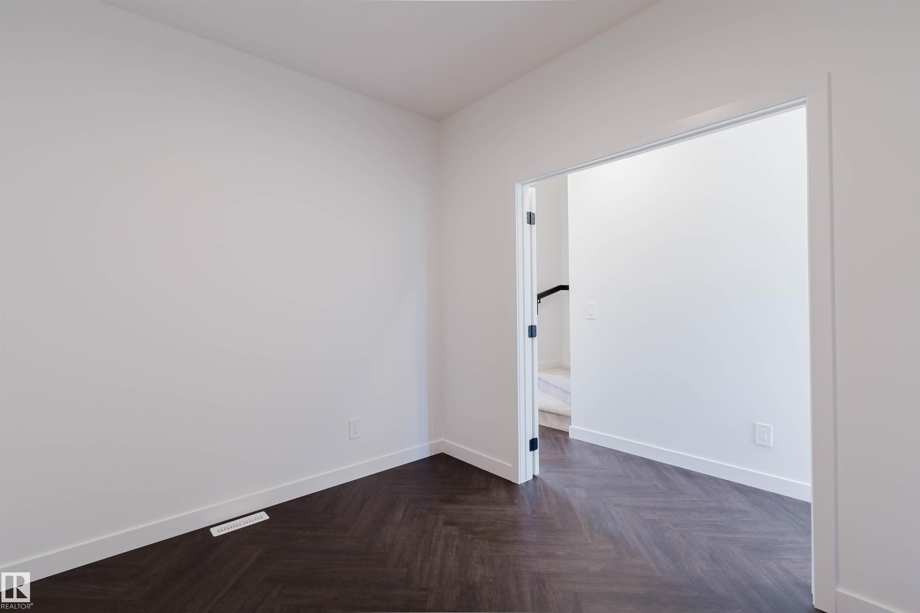 20624 43 Avenue NW, Edgemont, Edmonton