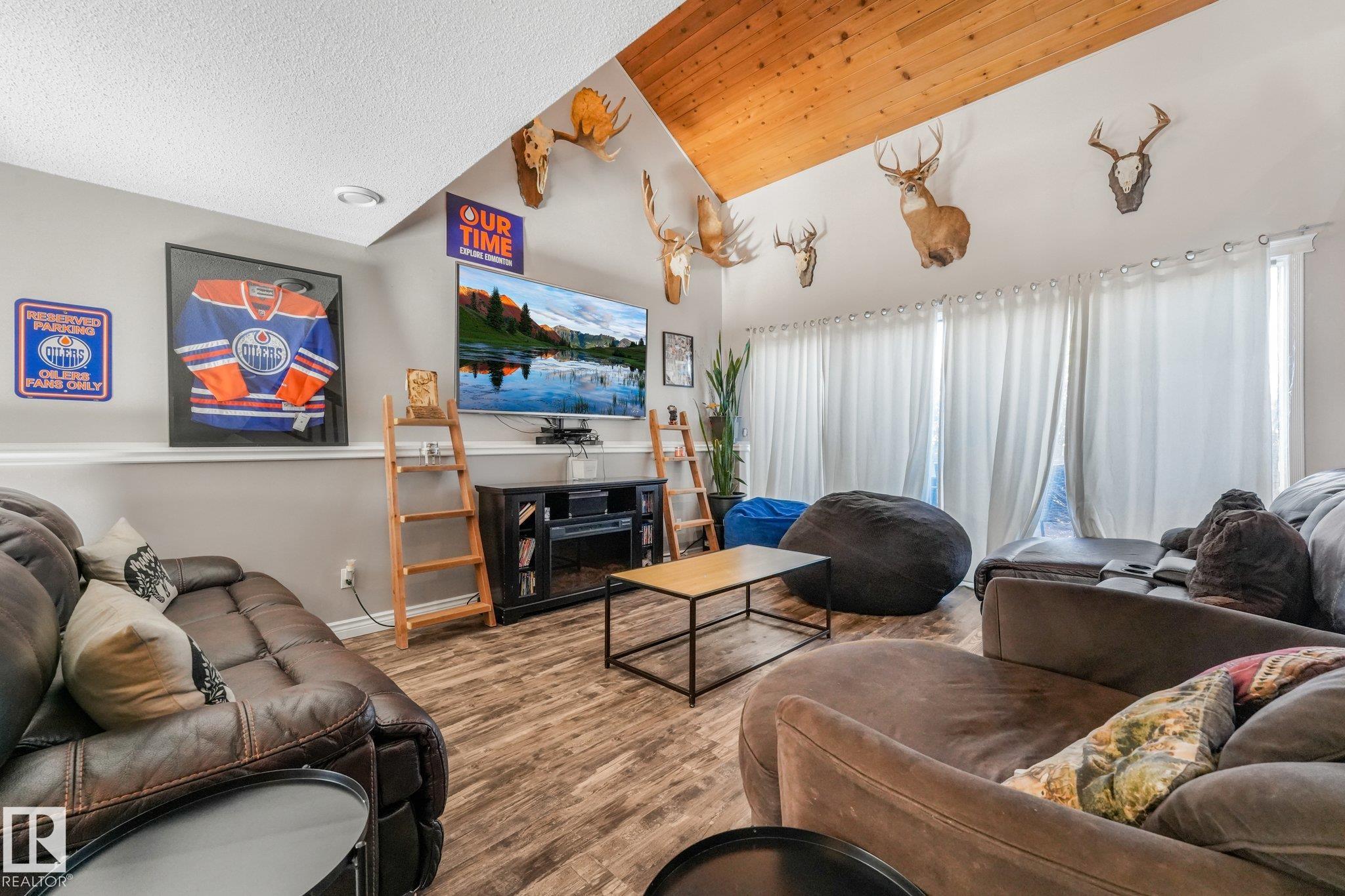https://zimg.paragon.ice.com/ParagonImages/Property/PM/RAE/225424413/35/0/0/4eb03335b642dd5f5a25f6aca0d9c147/1/2f0b5cc5deda4f48a24b6b818306752d/225424413-f4945de7-e8e8-4a24-832e-e255e052a4dc.JPG