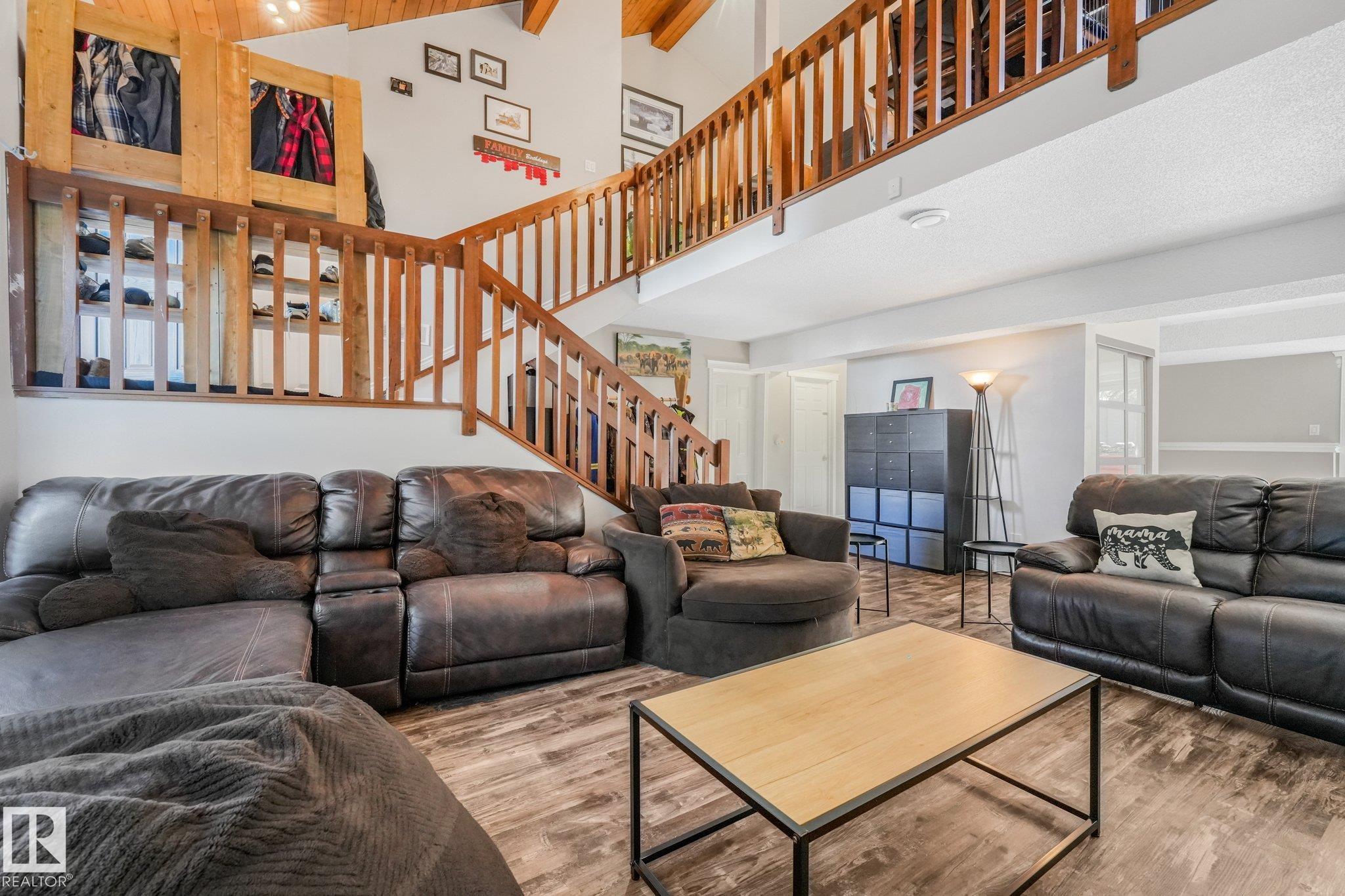 https://zimg.paragon.ice.com/ParagonImages/Property/PM/RAE/225424413/37/0/0/c46189c86dfdbb9b0522bc532c5de95e/1/2f0b5cc5deda4f48a24b6b818306752d/225424413-73e510f5-e16b-4dec-89ca-e2f312cf4a95.JPG