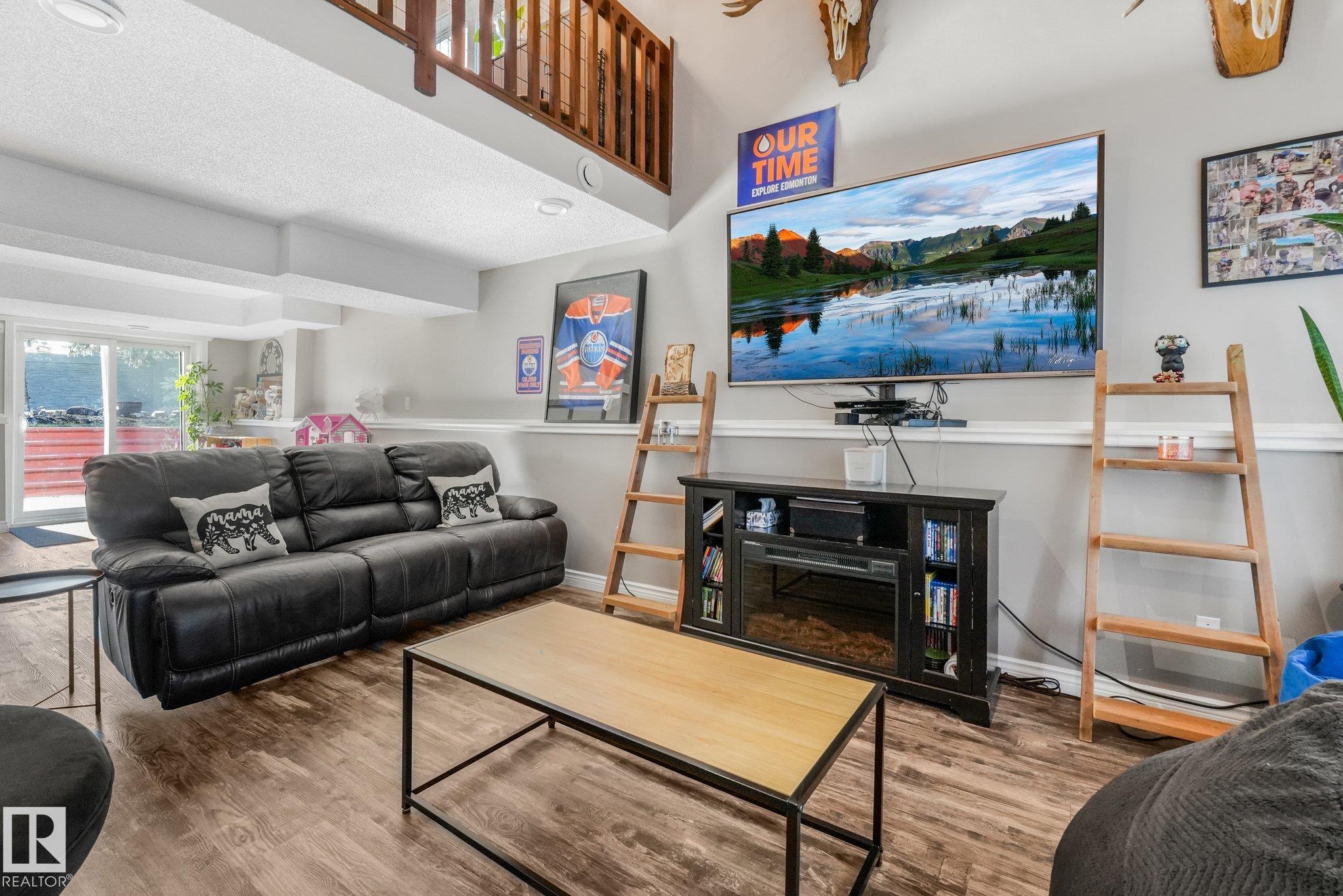 https://zimg.paragon.ice.com/ParagonImages/Property/PM/RAE/225424413/38/0/0/e7db9985dcdbcd3704d09918ed7e38f9/1/2f0b5cc5deda4f48a24b6b818306752d/225424413-636972e6-2af6-4ff2-b0dc-6a099886be25.JPG