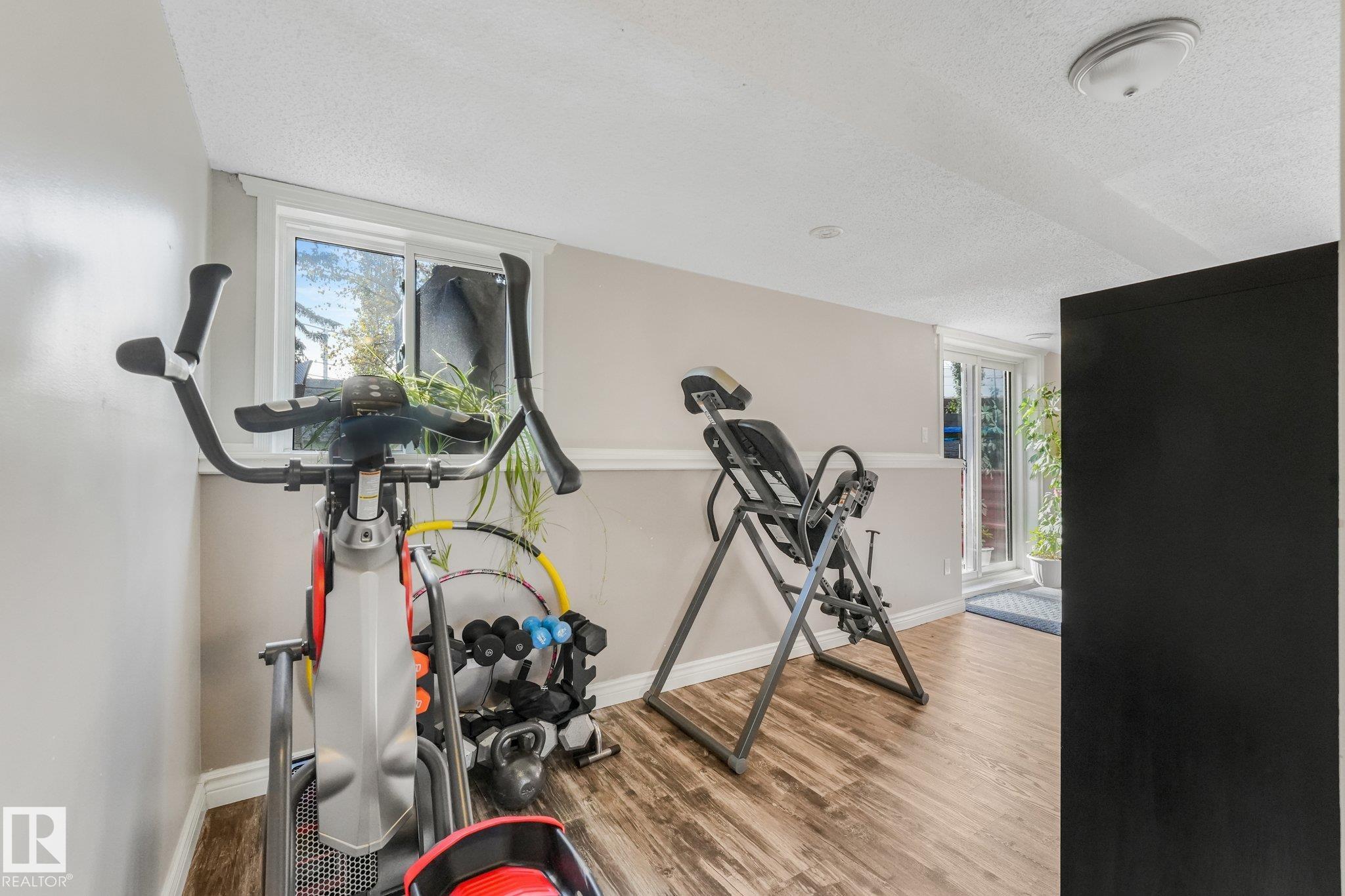 https://zimg.paragon.ice.com/ParagonImages/Property/PM/RAE/225424413/42/0/0/ebd41d635073bf6f7f991f3b834c6780/1/2f0b5cc5deda4f48a24b6b818306752d/225424413-75c73fbe-7d48-4964-9ad7-afd5cc89b456.JPG