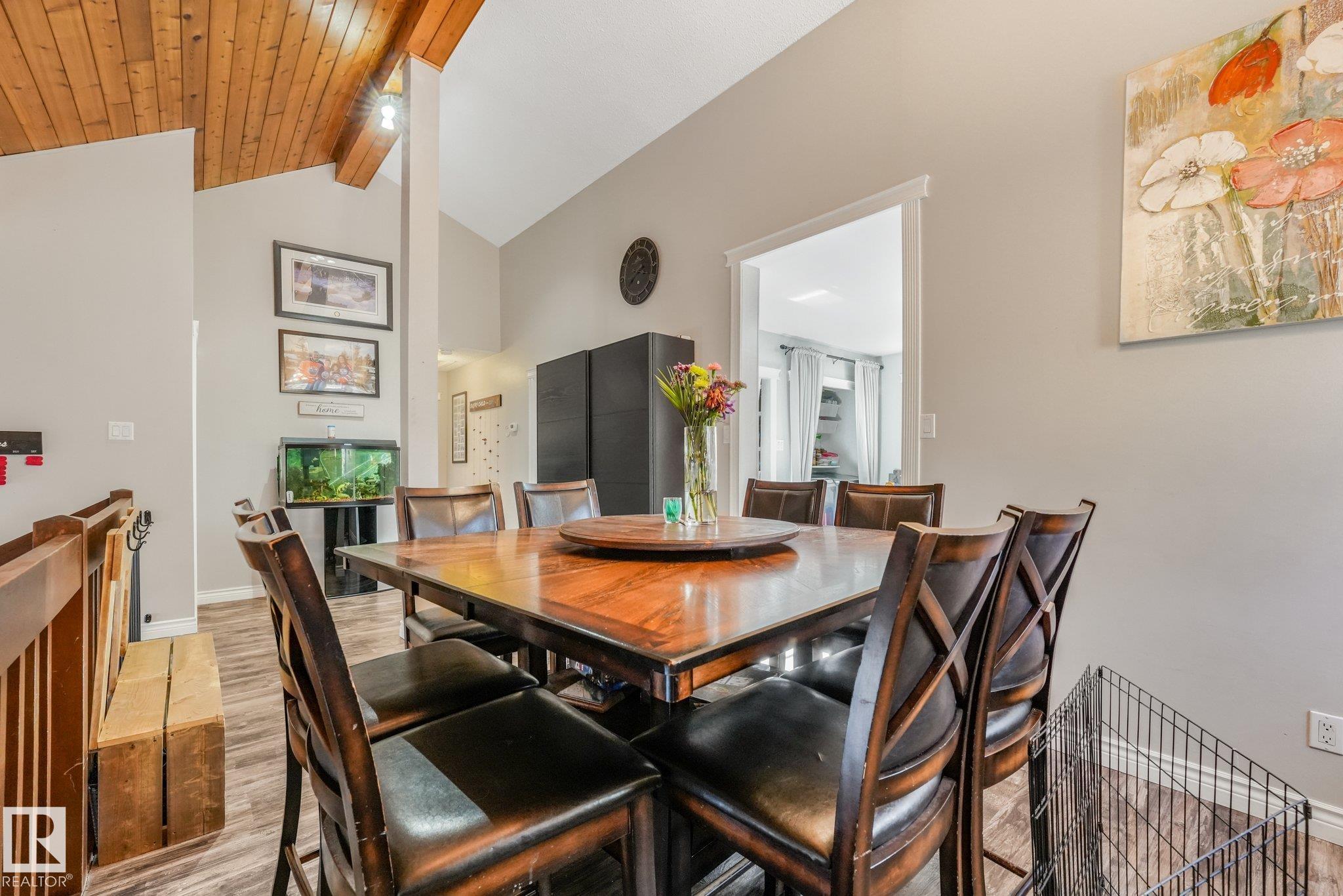 https://zimg.paragon.ice.com/ParagonImages/Property/PM/RAE/225424413/48/0/0/d3a434c7f8dccc37b43d32d253905198/1/2f0b5cc5deda4f48a24b6b818306752d/225424413-cdad0617-aa8c-4303-ba82-84cf2f03c2f8.JPG