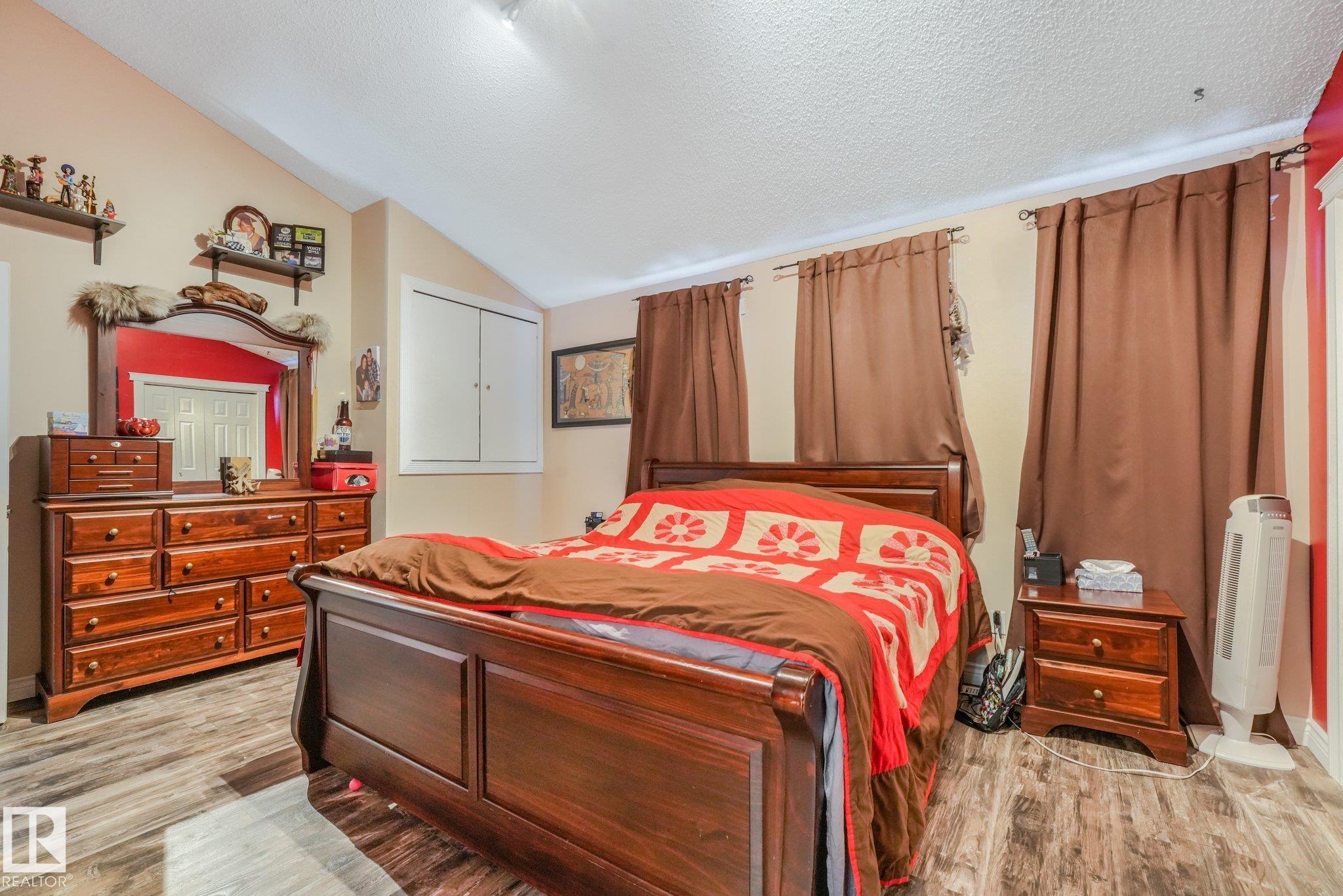 https://zimg.paragon.ice.com/ParagonImages/Property/PM/RAE/225424413/57/0/0/e59e880b9df56ec3b3c3014f7cb72307/1/2f0b5cc5deda4f48a24b6b818306752d/225424413-608f834a-35ed-4e8a-b555-1ac7f5e4f16e.JPG