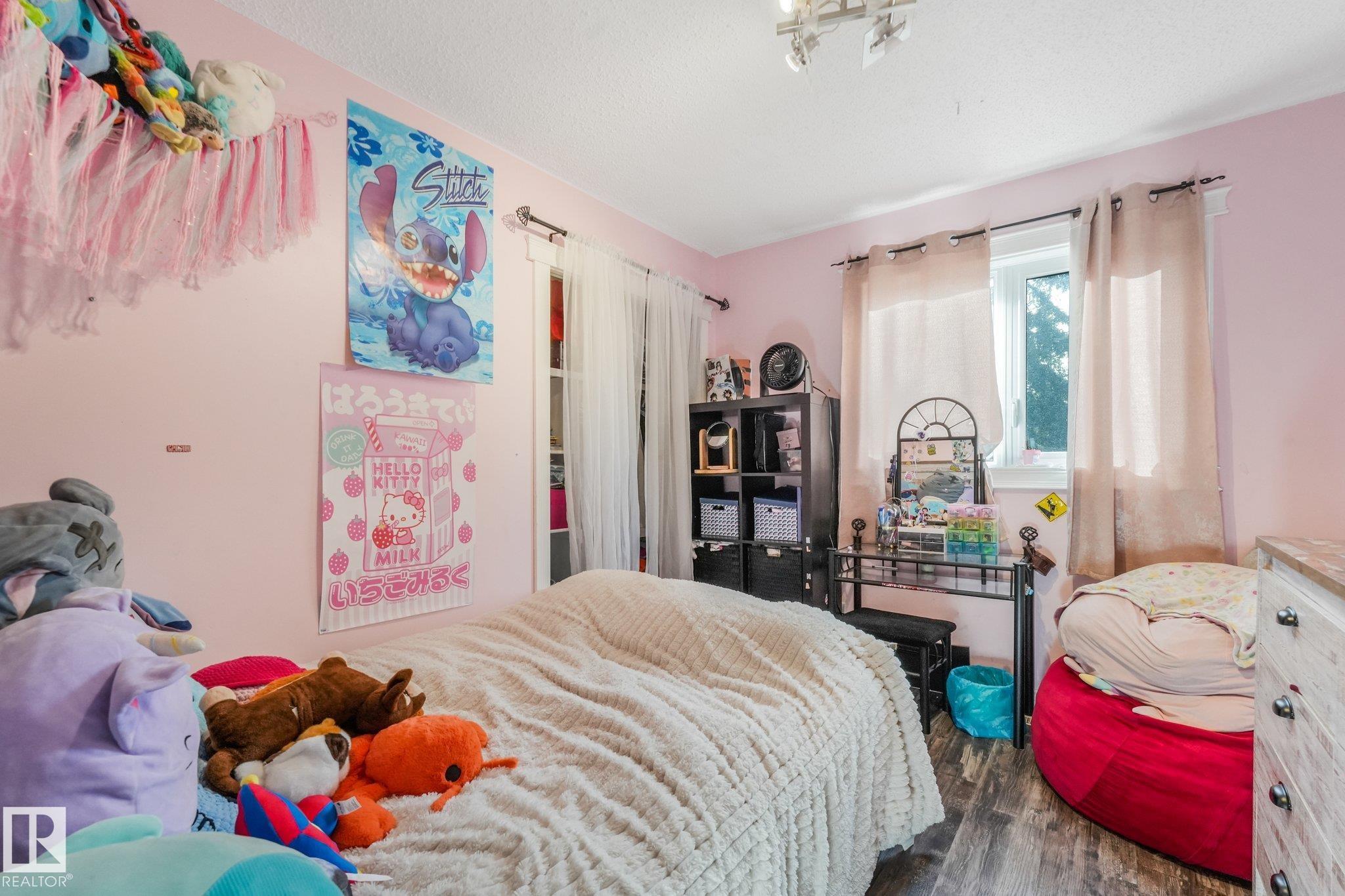 https://zimg.paragon.ice.com/ParagonImages/Property/PM/RAE/225424413/65/0/0/508e7637aab07ff6663460f7c9c67bcd/1/2f0b5cc5deda4f48a24b6b818306752d/225424413-45f644d3-c30d-4beb-a99b-5c2bd6bed387.JPG