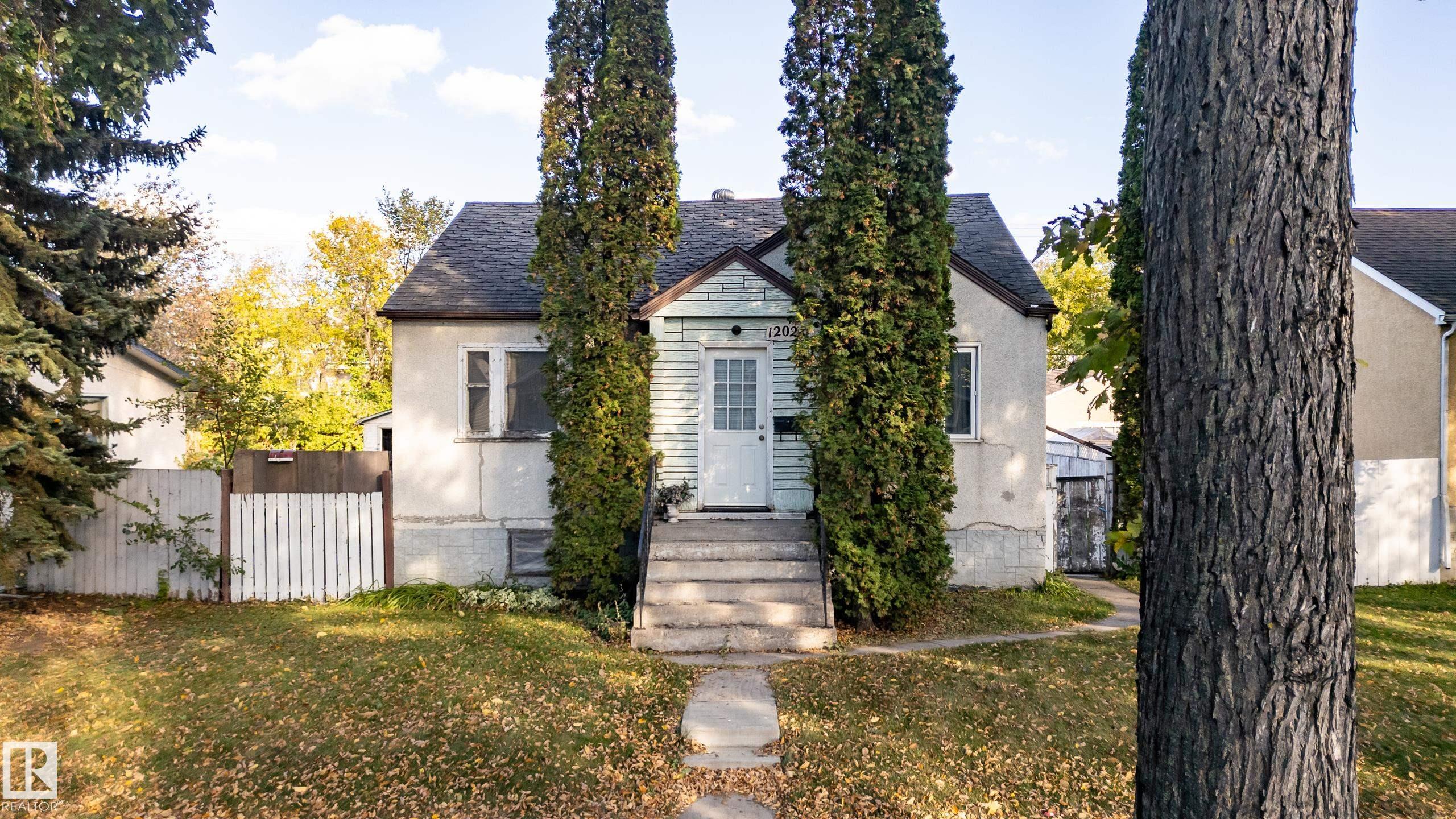 12023 67 Street NW, Montrose, Edmonton