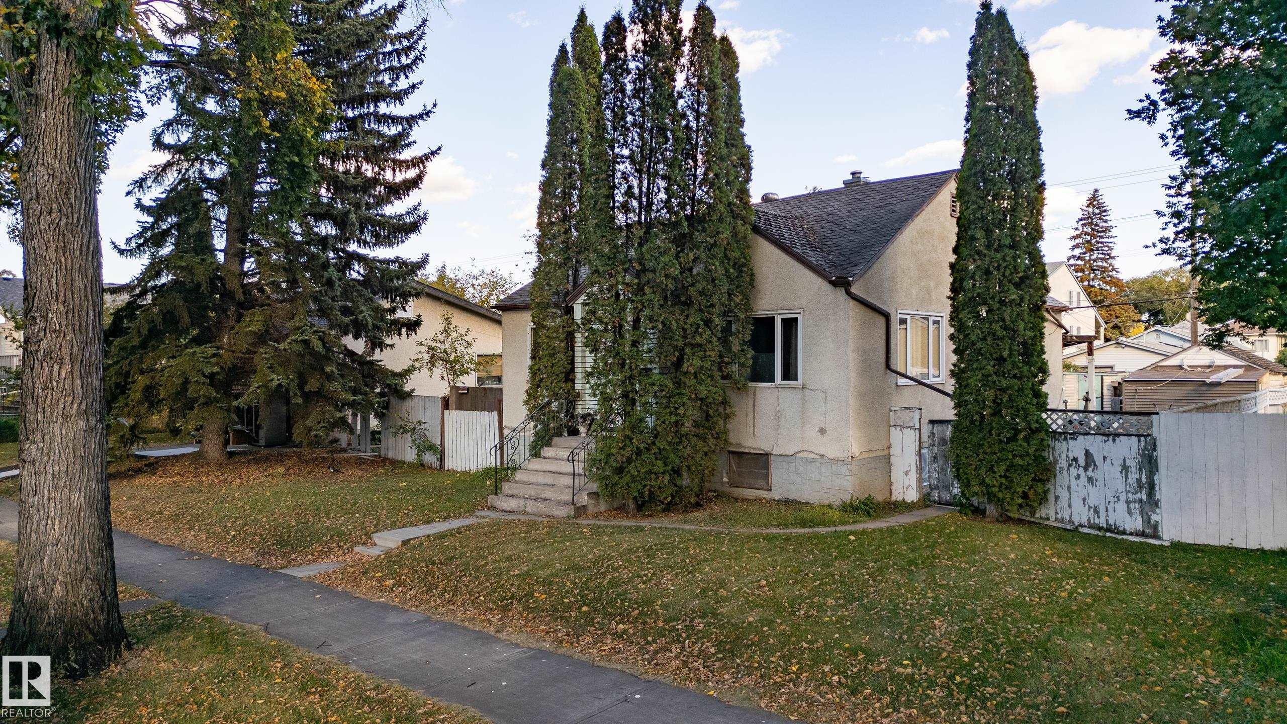 12023 67 Street NW, Montrose, Edmonton