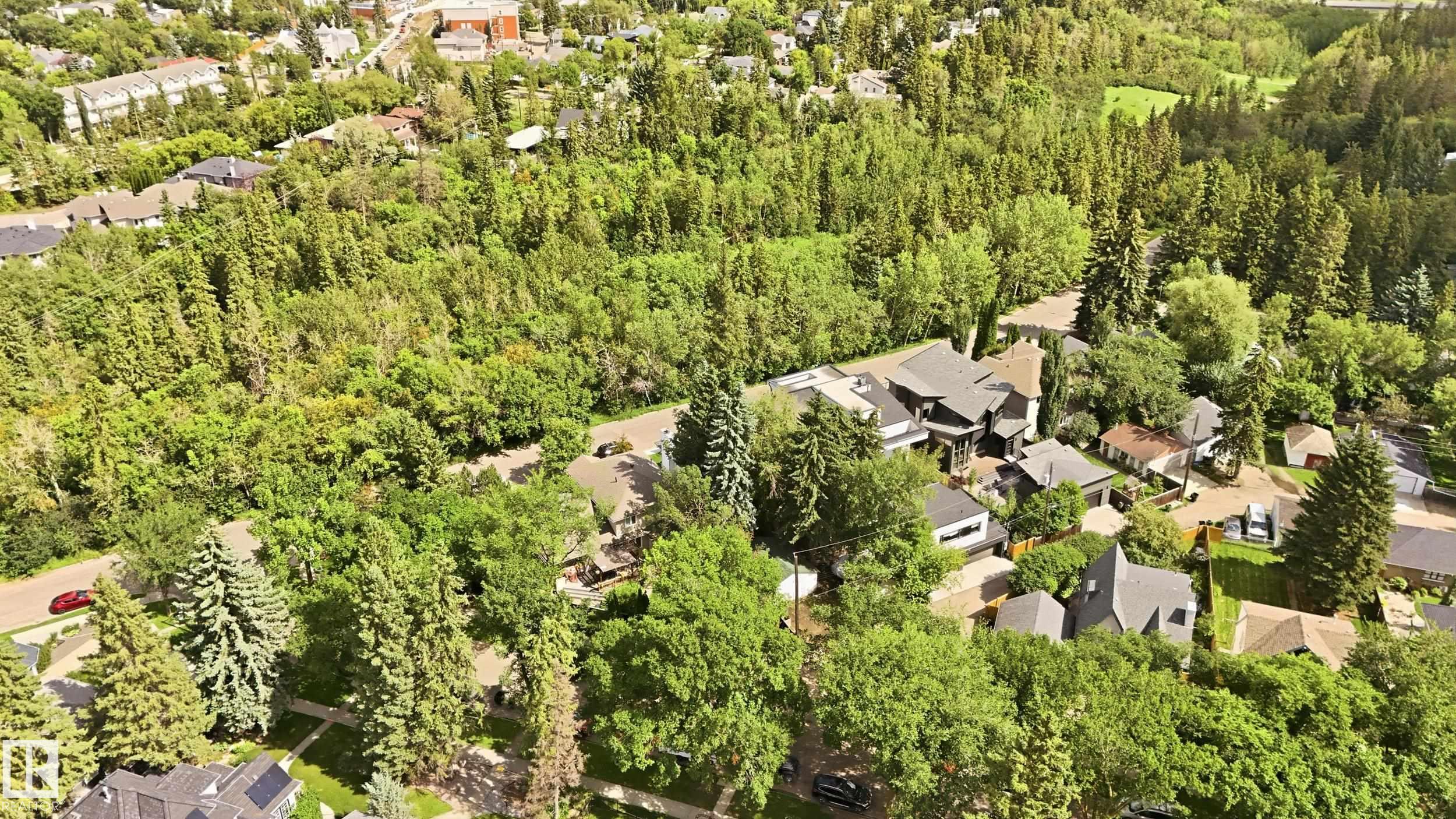 https://zimg.paragon.ice.com/ParagonImages/Property/PM/RAE/225424453/16/0/0/14305ac27fa399d31c14e082cc468a0f/1/e236927ba47682c4a5a39b8079000bb3/225424453-357b1def-ad8f-4ef8-ab85-d28c7f53b8ba.JPG