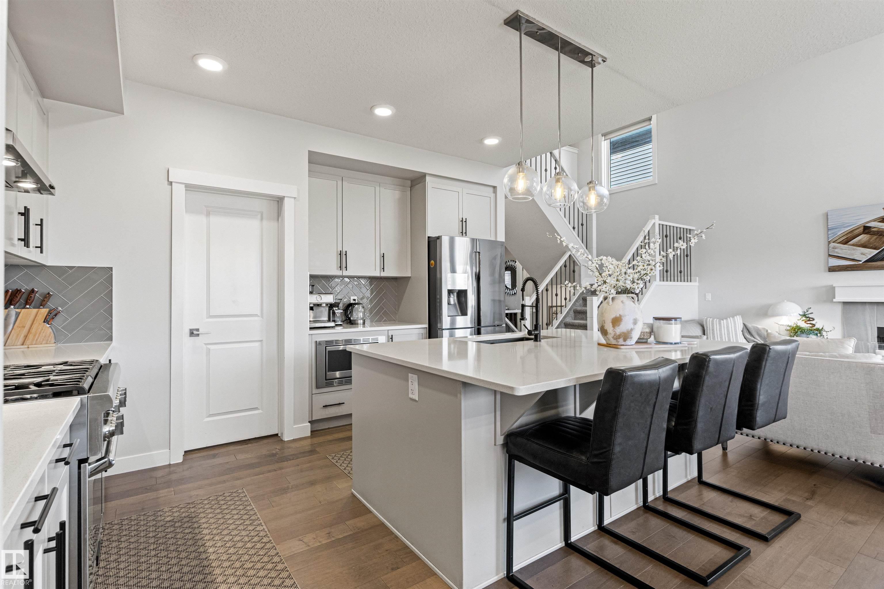 Photo 11 at 6615 Knox Place SW, Keswick, Edmonton