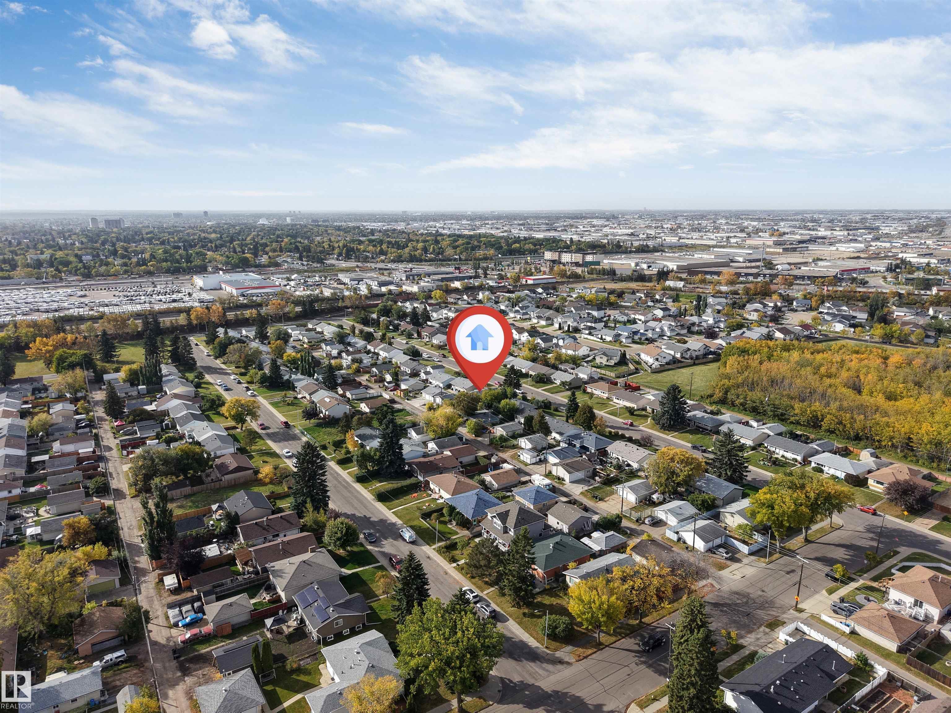 Photo 11 at 12811 135 Street NW, Athlone, Edmonton