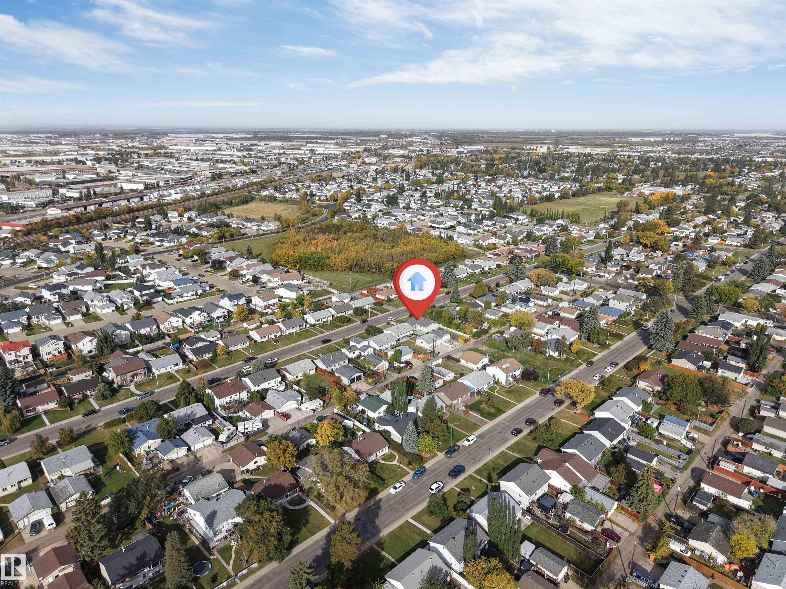 Photo 12 at 12811 135 Street NW, Athlone, Edmonton