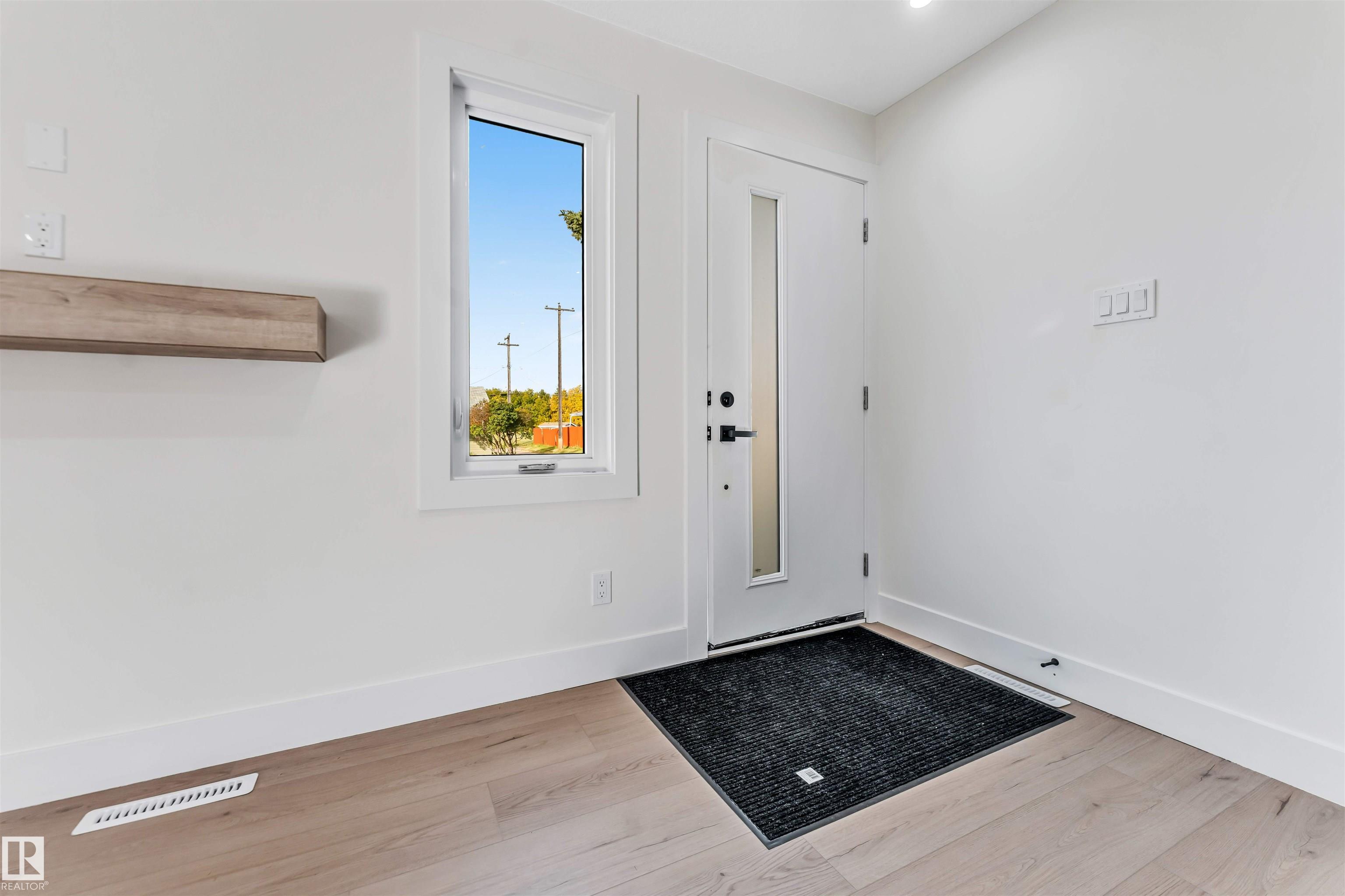 Photo 15 at 12811 135 Street NW, Athlone, Edmonton