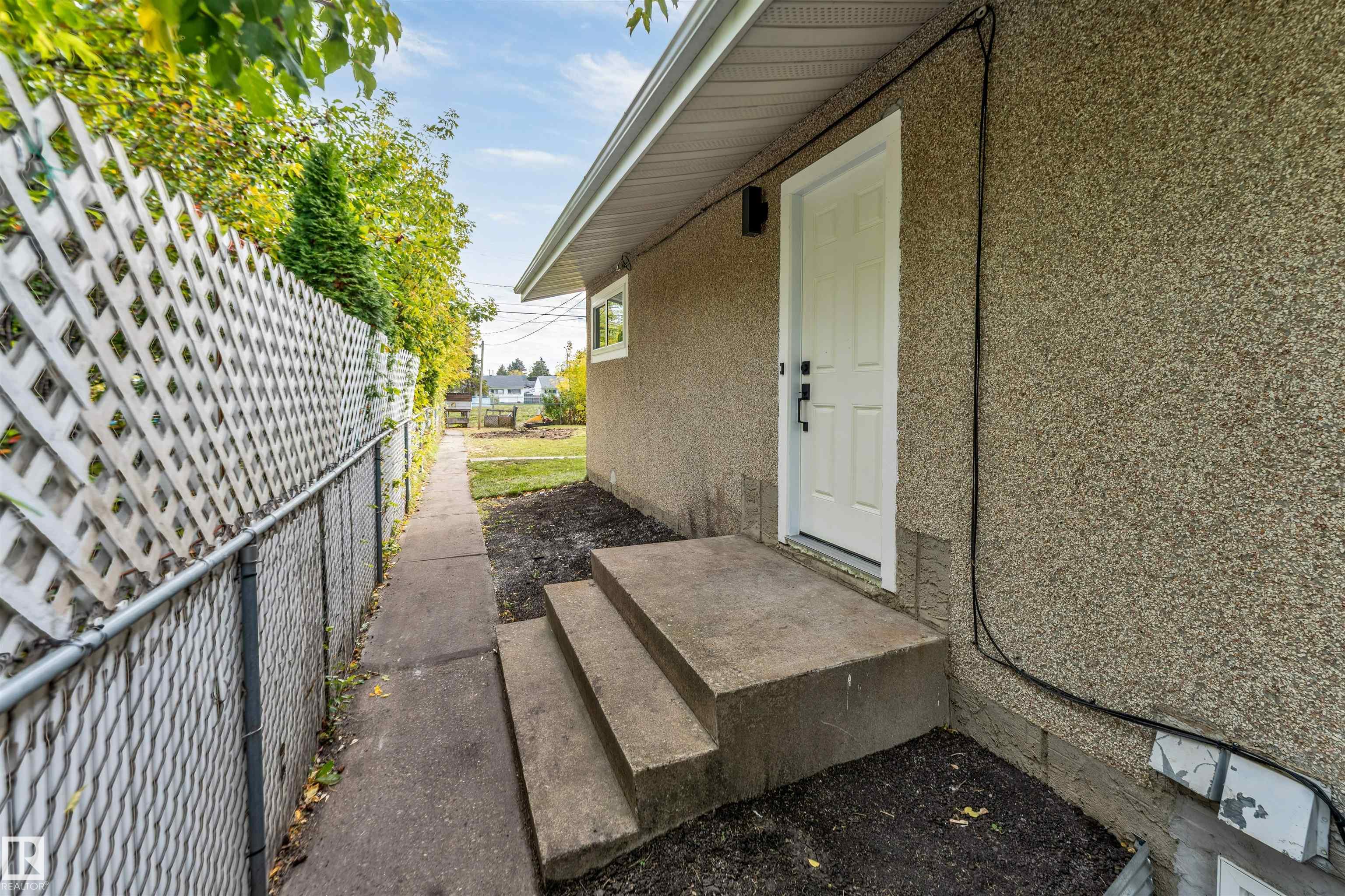 12811 135 Street NW, Athlone, Edmonton