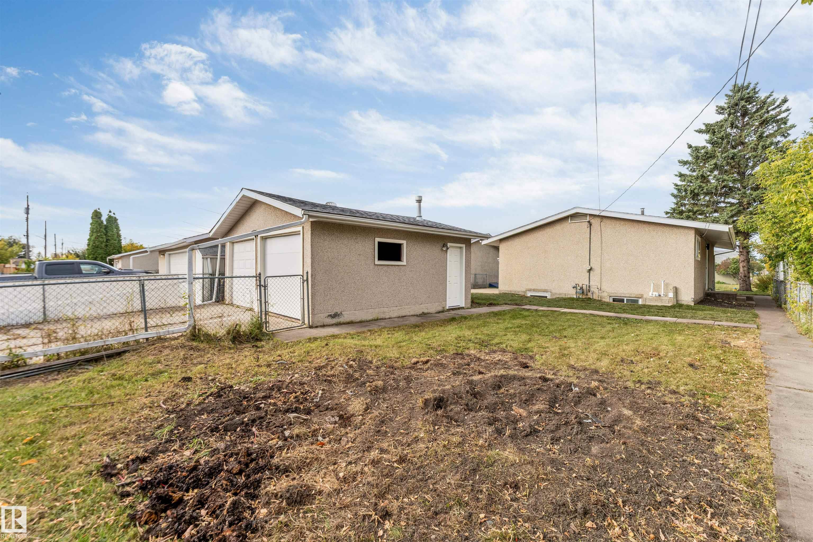 12811 135 Street NW, Athlone, Edmonton