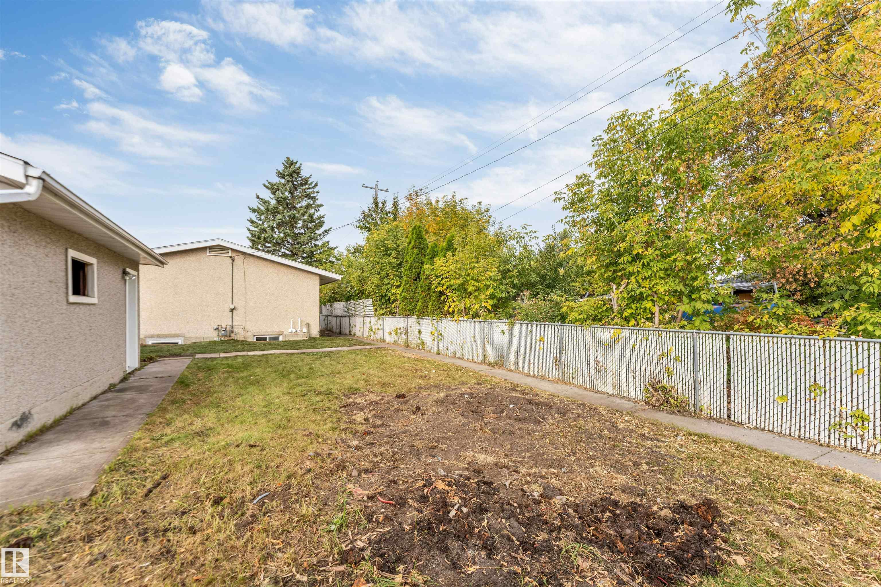 12811 135 Street NW, Athlone, Edmonton