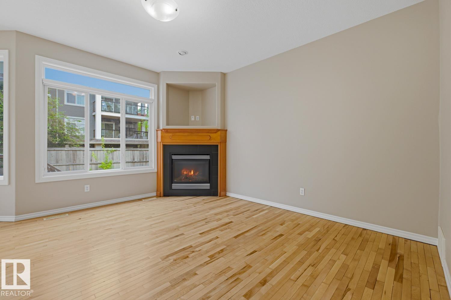 Picture for 11612 11 AV SW